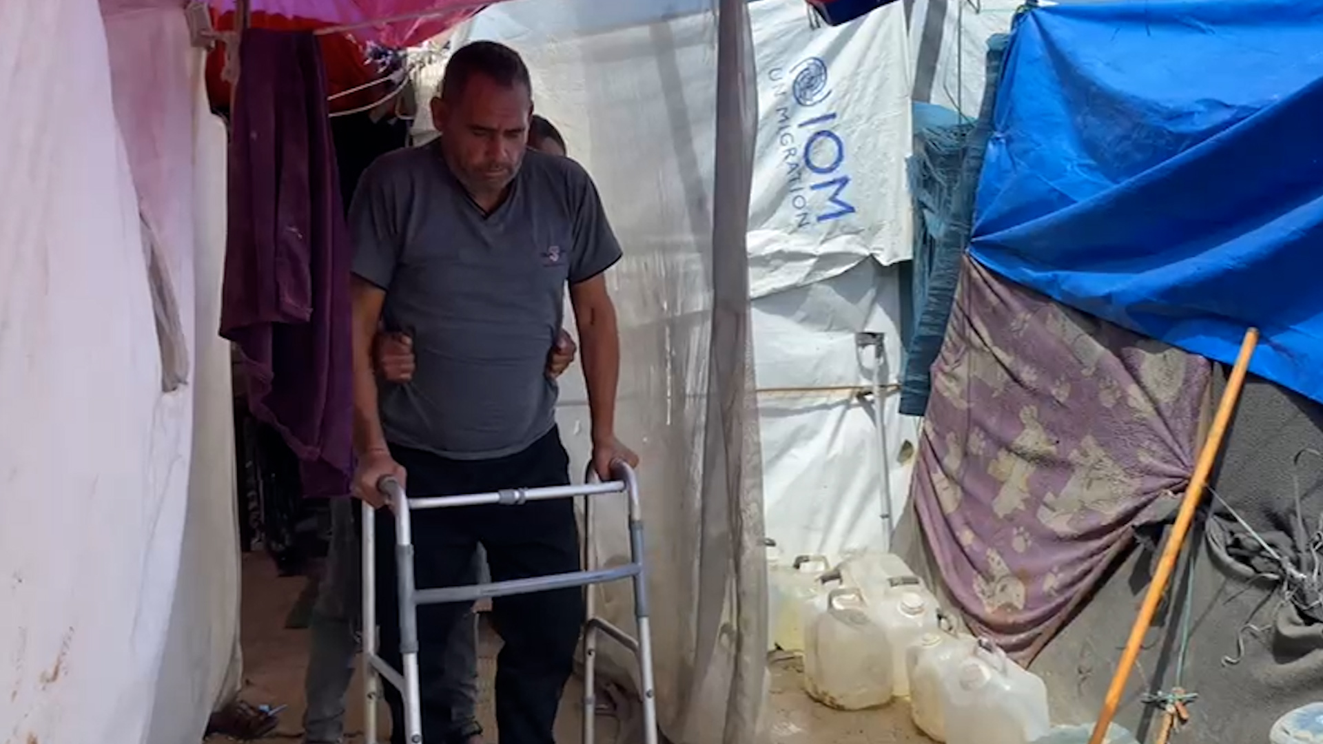 جرحى غزة.. أرواح متأرجحة بين معبر رفح وشبح الموت