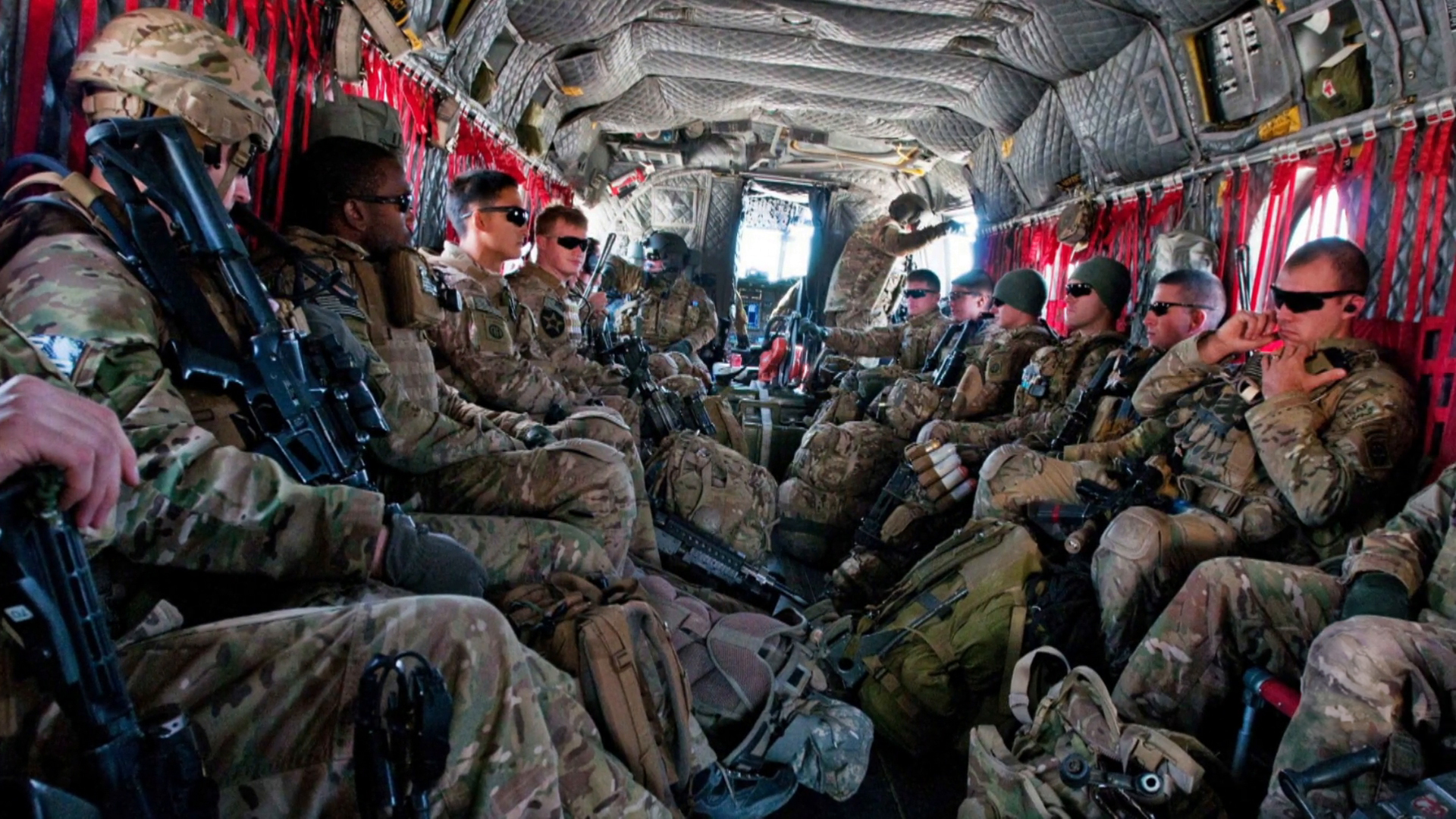 هل دقت ساعة الغزو البري؟ المنصات تحذر من مفاجآت إيرانية في "خارك"