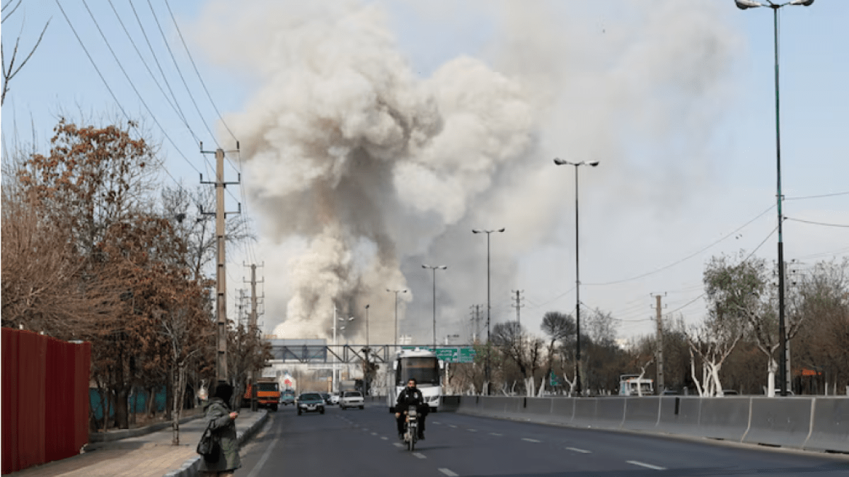 5 قتلى بهجوم على ميناء إيراني وصافرات الإنذار تدوي 40 مرة بإسرائيل