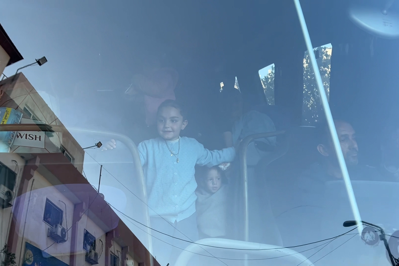 ظنّوهم استشهدوا ثم احتضنوهم: قصة الأطفال الخُدّج الذين غلبوا الموت بغزة