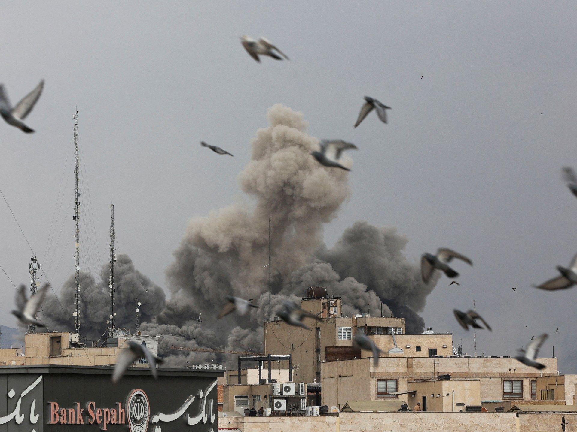 إيران بين "التفكيك" و"حرب الاستنزاف".. قراءة في سيناريوهات المواجهة