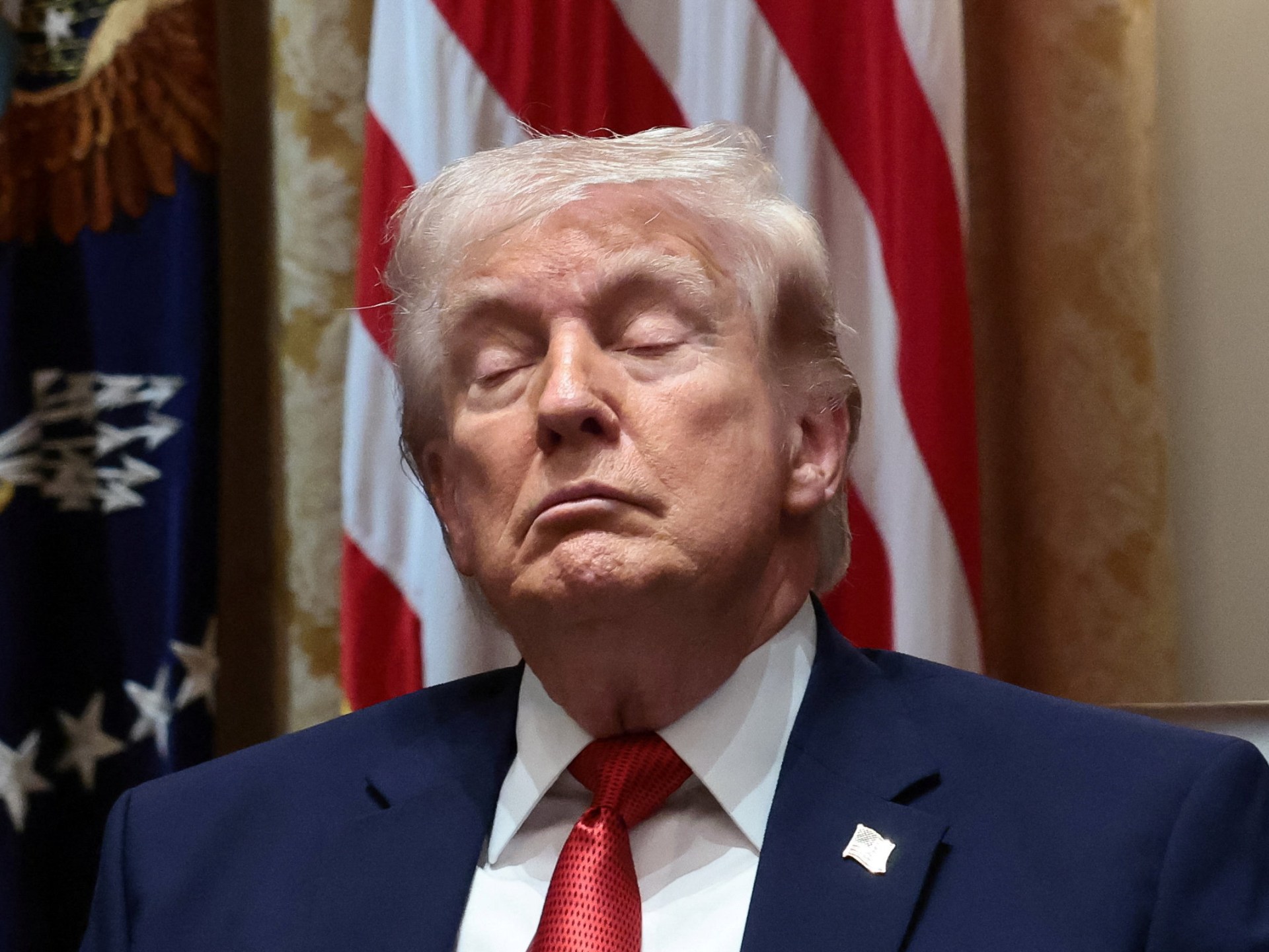 ترمب: السيطرة على نفط إيران "خيار مطروح" ولا حاجة لنا بمضيق هرمز