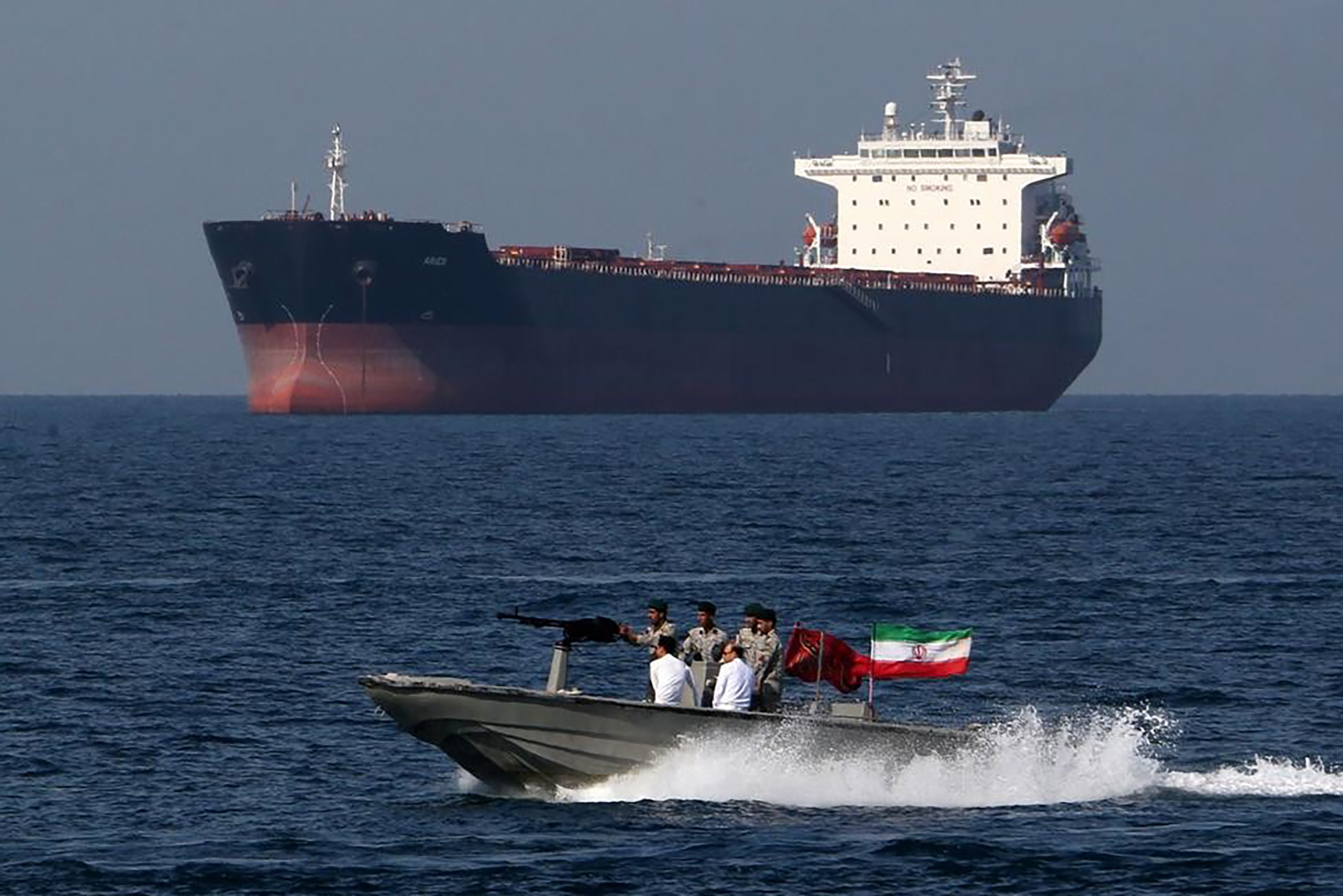 حرب الخليج تطرق كل بيت في العالم