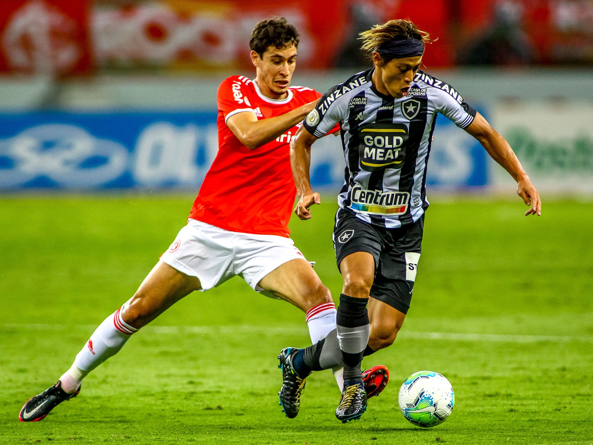 في عمر الـ39.. كيسوكي هوندا ينضم للدوري السنغافوري بحثا عن رقم قياسي