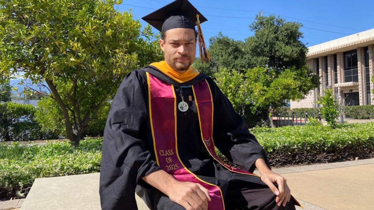 رعب بالهيلتون.. كيف تحول معلم الشهر إلى اللغز الأكبر في واشنطن؟