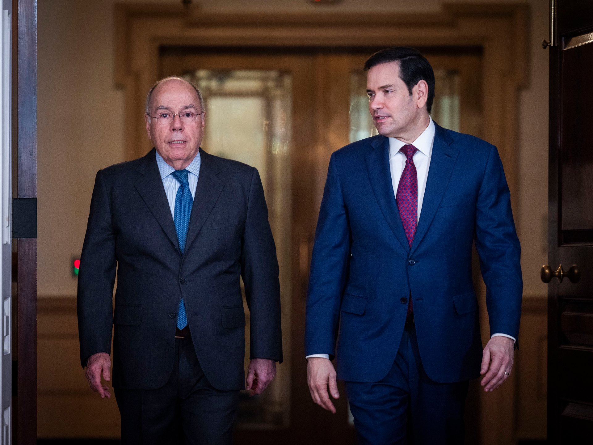 أمريكا تطلب من الملحق الأمني البرازيلي لديها المغادرة