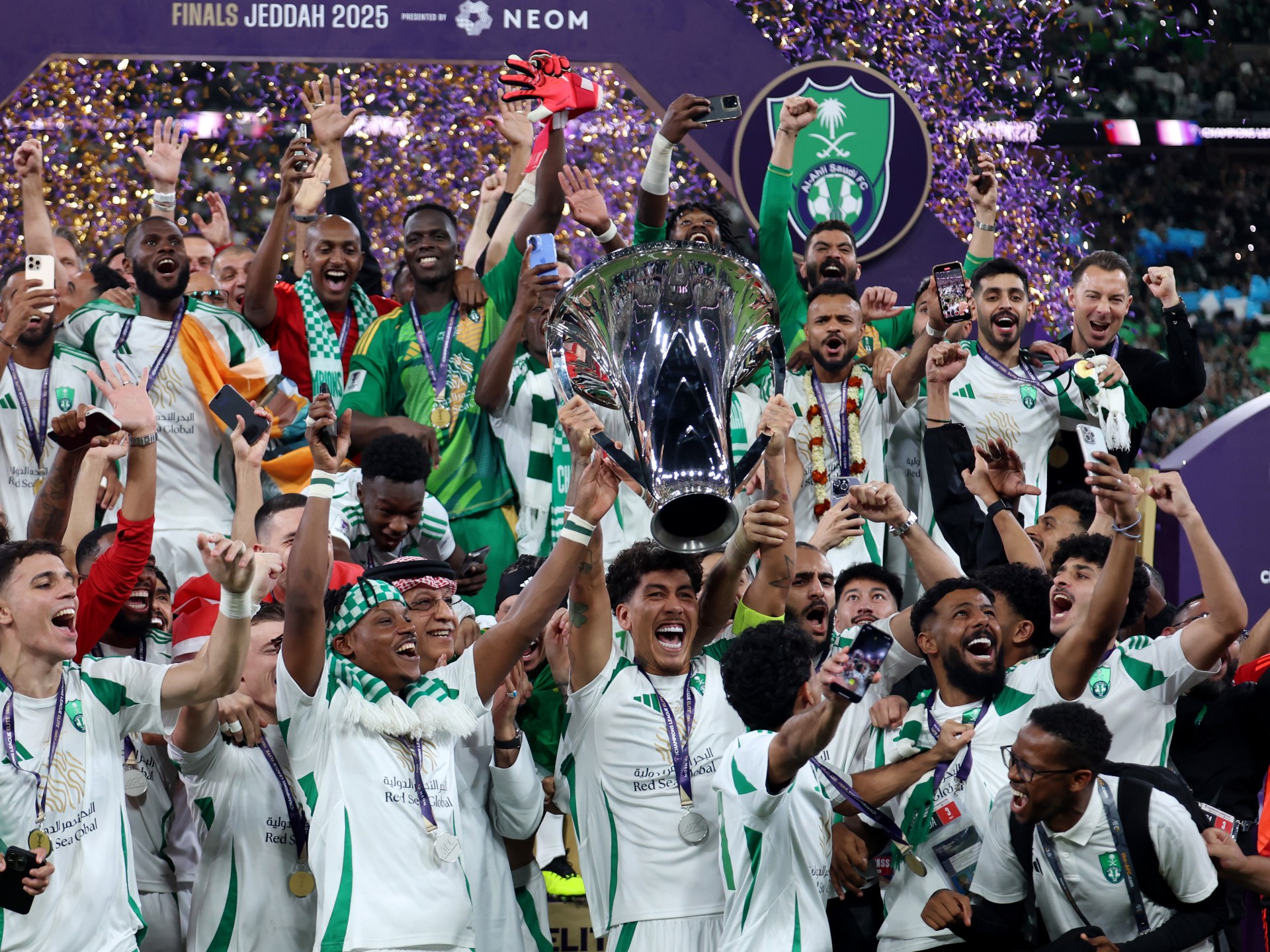 الأهلي السعودي.. قصة نجاح من دوري "يلو" إلى زعامة القارة