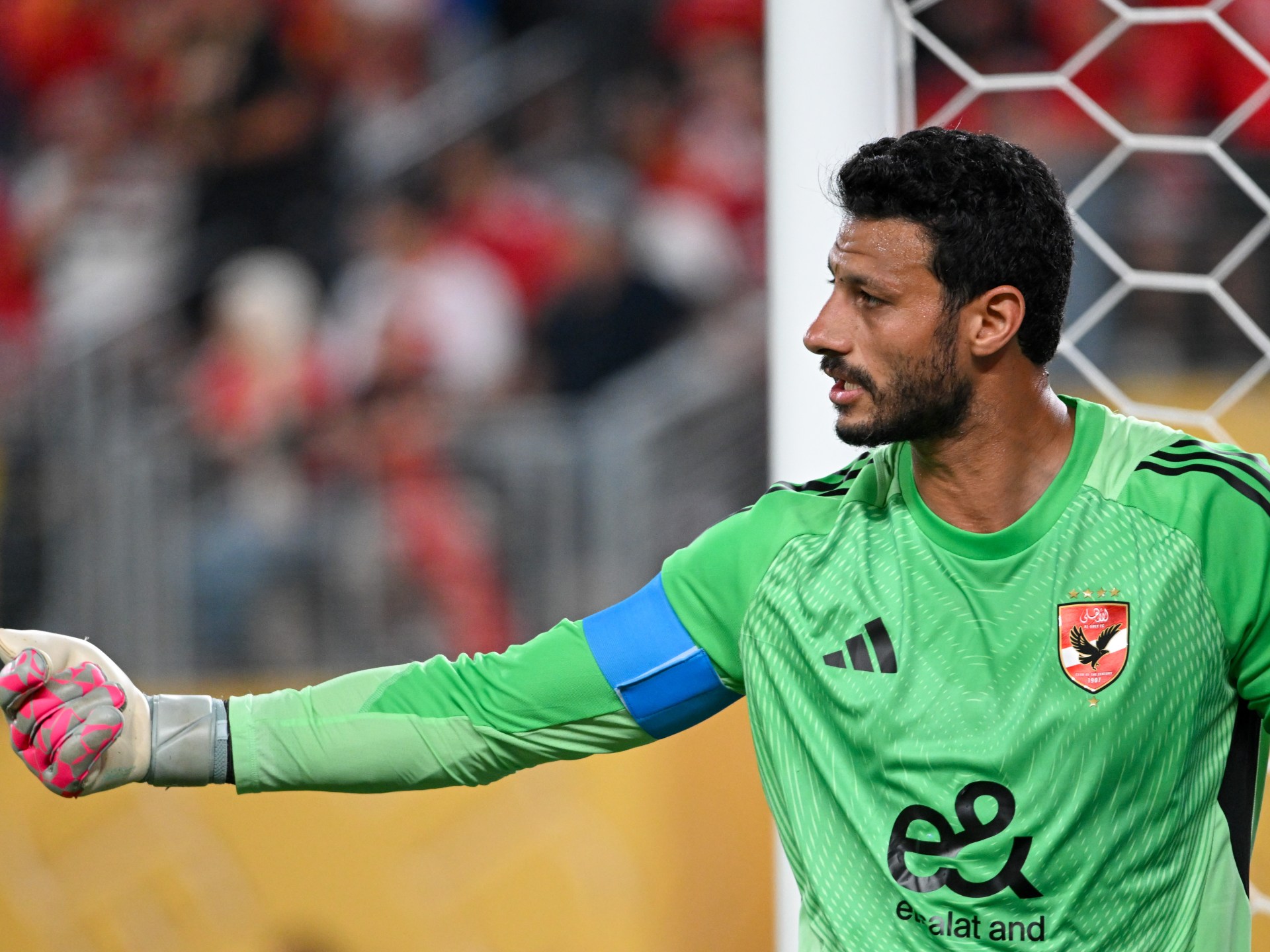 بعد تخفيف عقوبته.. الشناوي يعود للأهلي قبل الصدام مع الزمالك