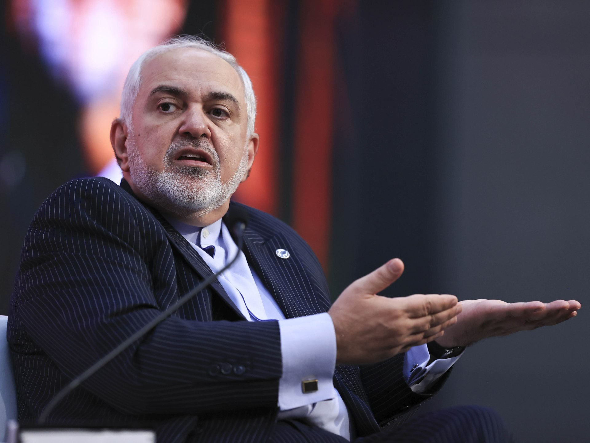 جواد ظريف يدعو إلى اتفاق مع أمريكا لإنهاء الحرب