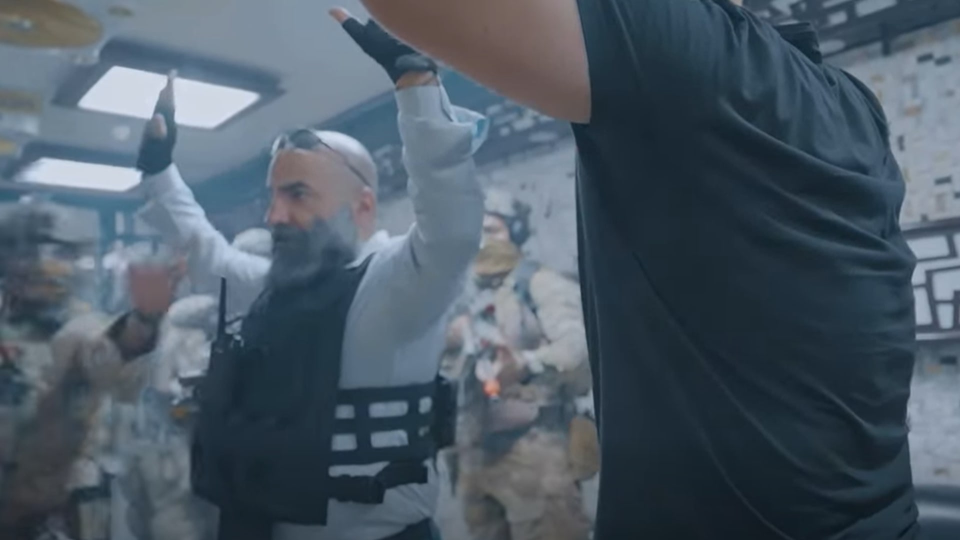 فيديو مزعوم لـ"توقيف عملاء لـCIA والموساد في إيران".. هذه حقيقته