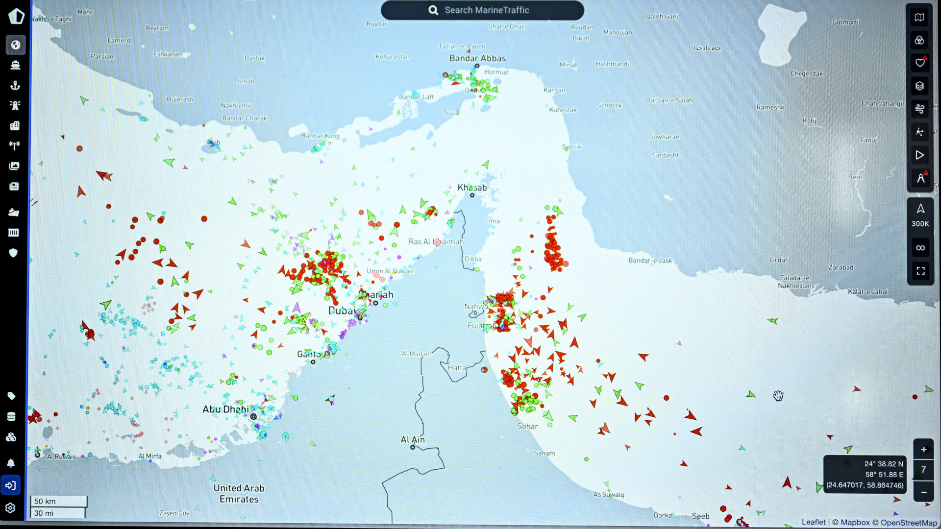 تحالف من الدبلوماسيين يبت رأيه بشأن استخدام القوة العسكرية ضد إيران لفتح مضيق هرمز.. وزير نرويجي يوضح لـCNN