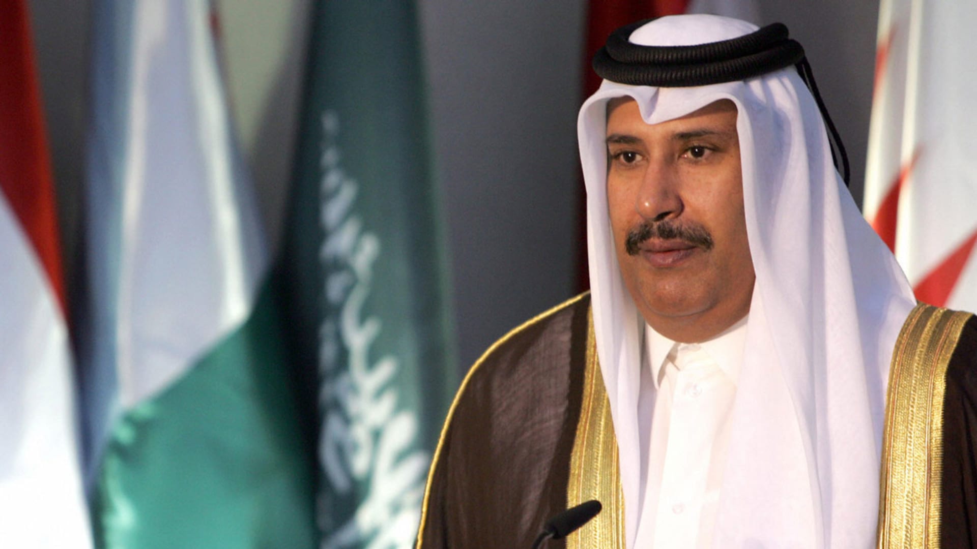 حمد بن جاسم يرد على جواد ظريف ورأيه بكيفية وقف إطلاق النار وفتح مضيق هرمز