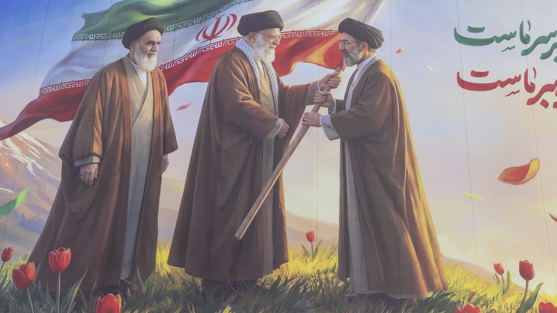 ملامح النظام الإيراني الجديد.. ماذا يرى الخبراء؟