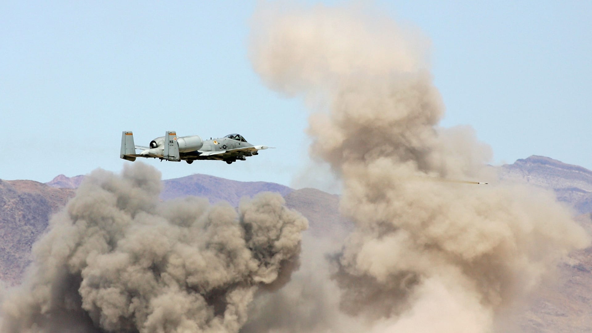 إيران تُسقط طائرة حربية أمريكية ثانية.. إليكم ما حدث