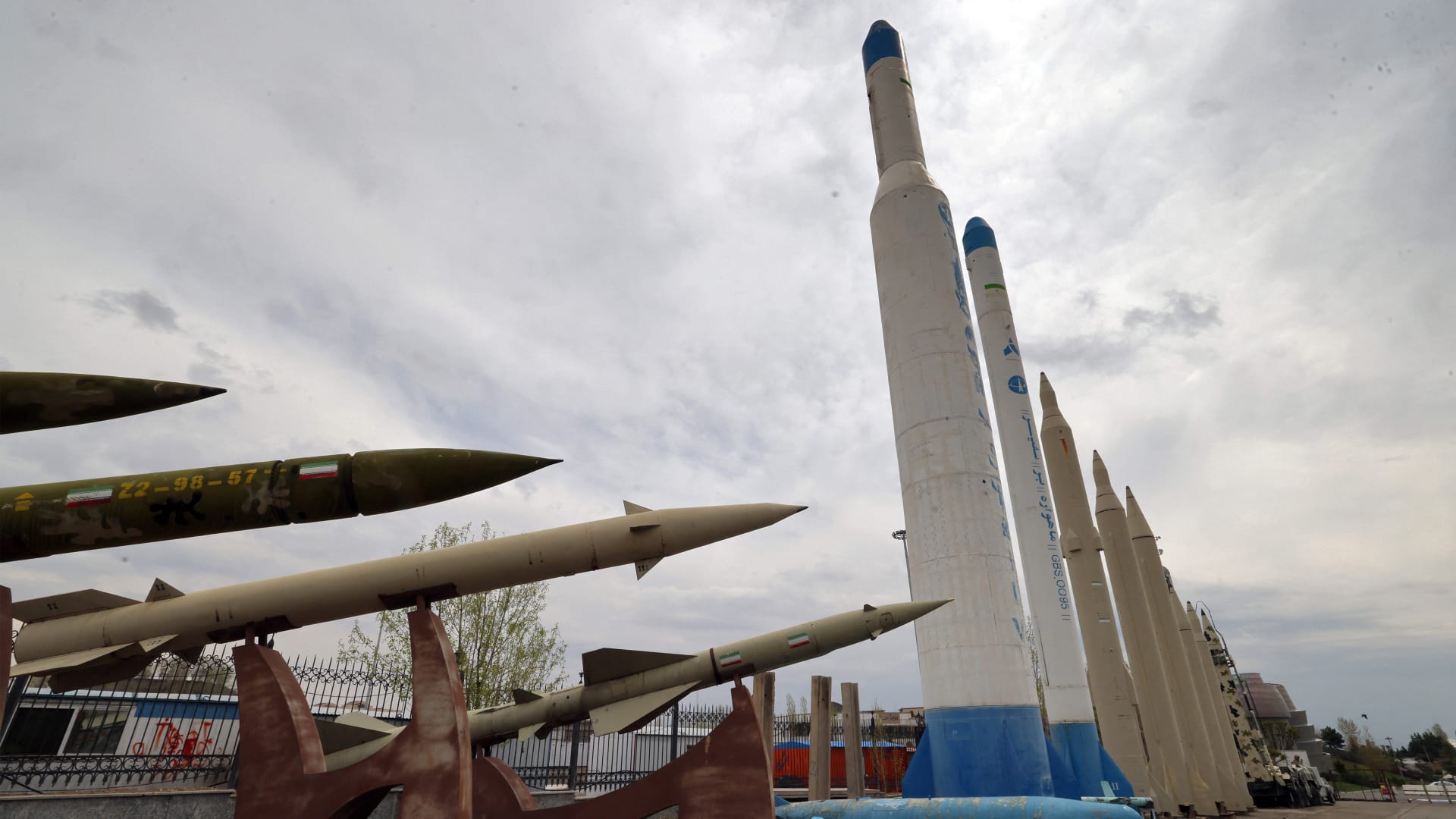 إيران ترد على تهديد ترامب بـ"جحيم شامل" إن انتهت مهلته دون اتفاق