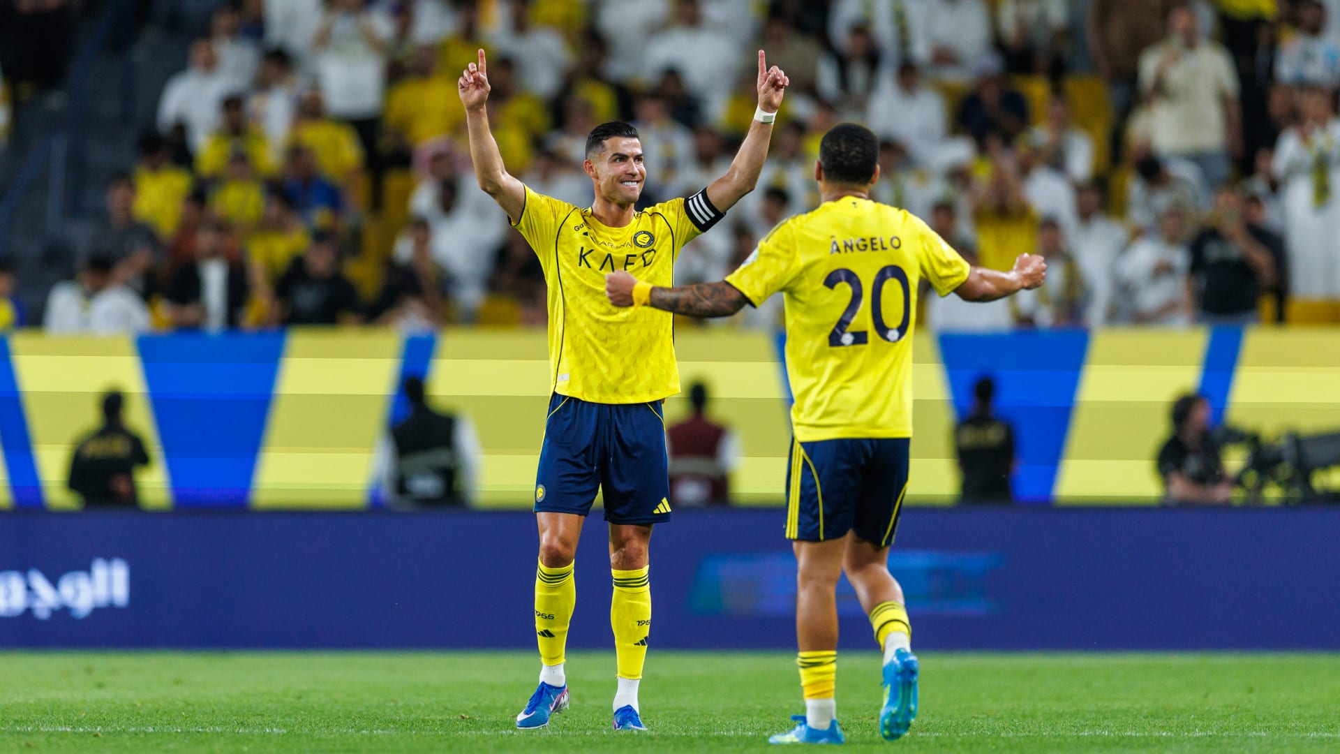 "يستحق ذلك".. أمير سعودي يتوقع فوز فريق النصر بلقب دوري "روشن"