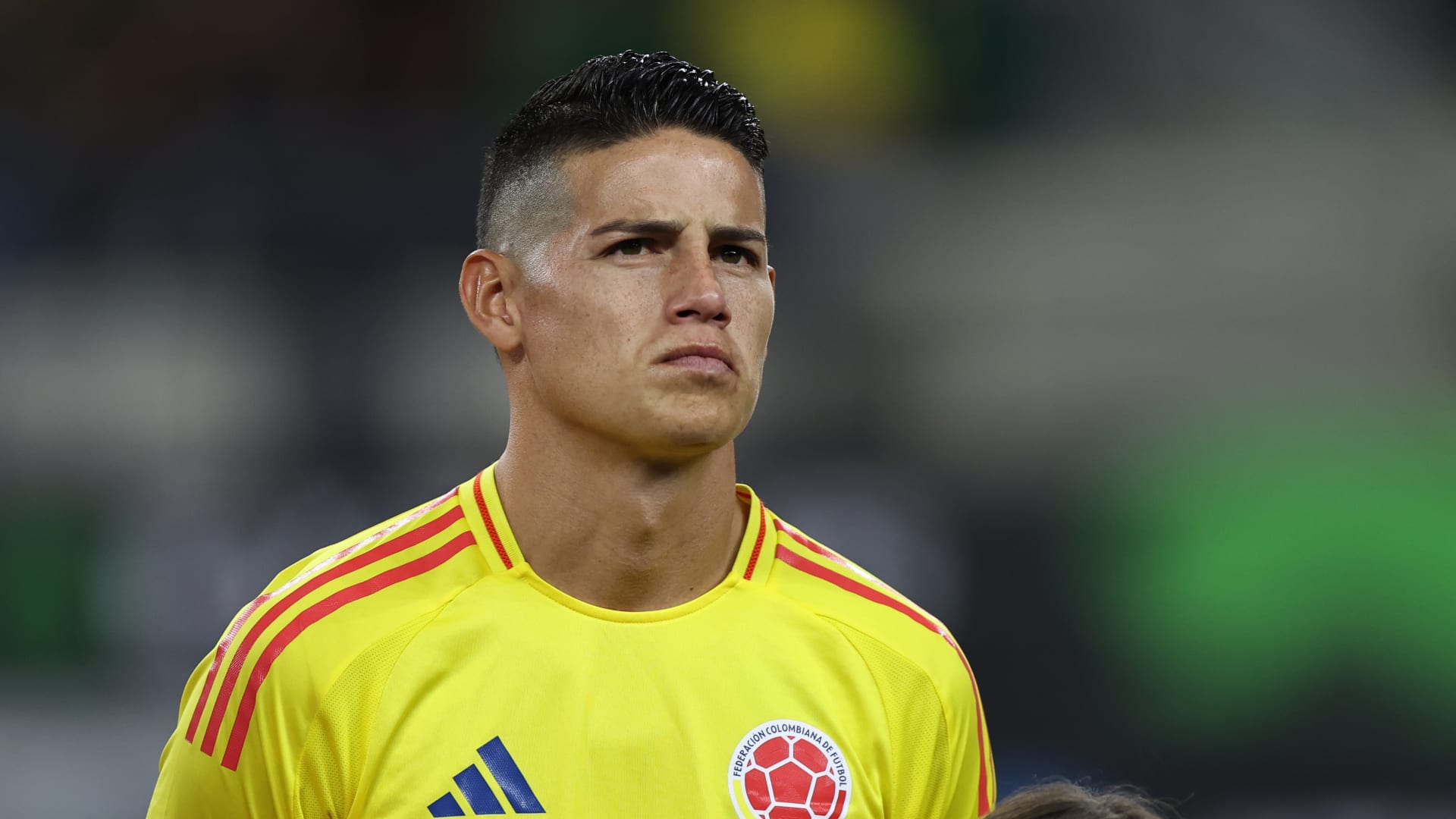 هل أصيب خاميس رودريغيز بمرض مميت؟ ناديه يجيب