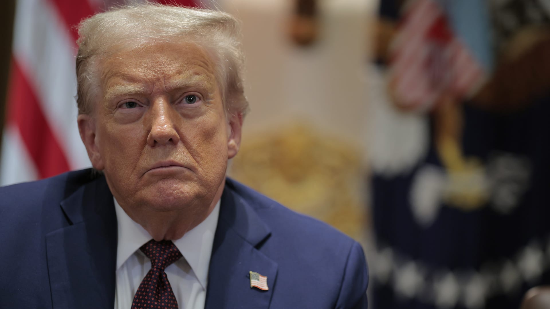 ترامب يكشف عن "بيان رسمي من إيران" بشأن "وقف إطلاق النار لأسبوعين والعبور في مضيق هرمز"