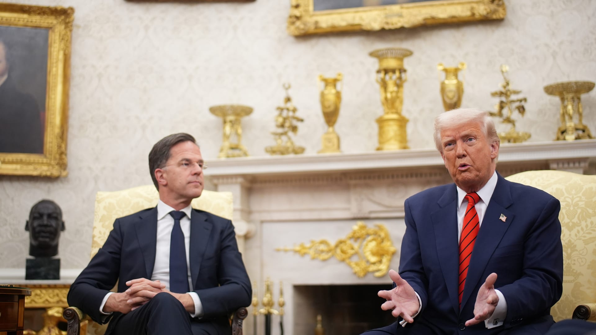 "أتفهم شعوره بخيبة الأمل".. ماذا قال أمين عام "الناتو" لـCNN بعد لقاء ترامب؟