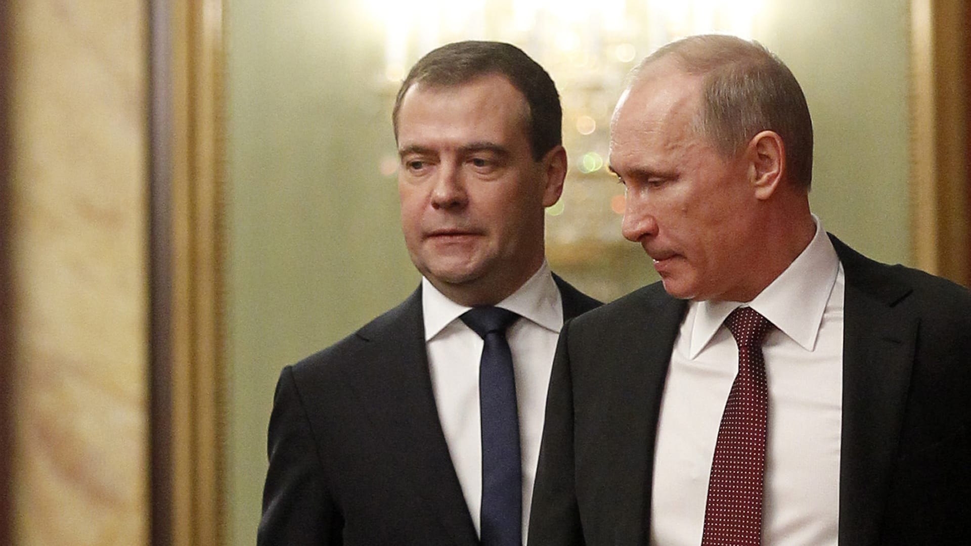 إيران "اختبرت أسلحتها النووية" وتدعى مضيق هرمز.. نائب رئيس مجلس الأمن الروسي يعلق على "الهدنة" مع أمريكا