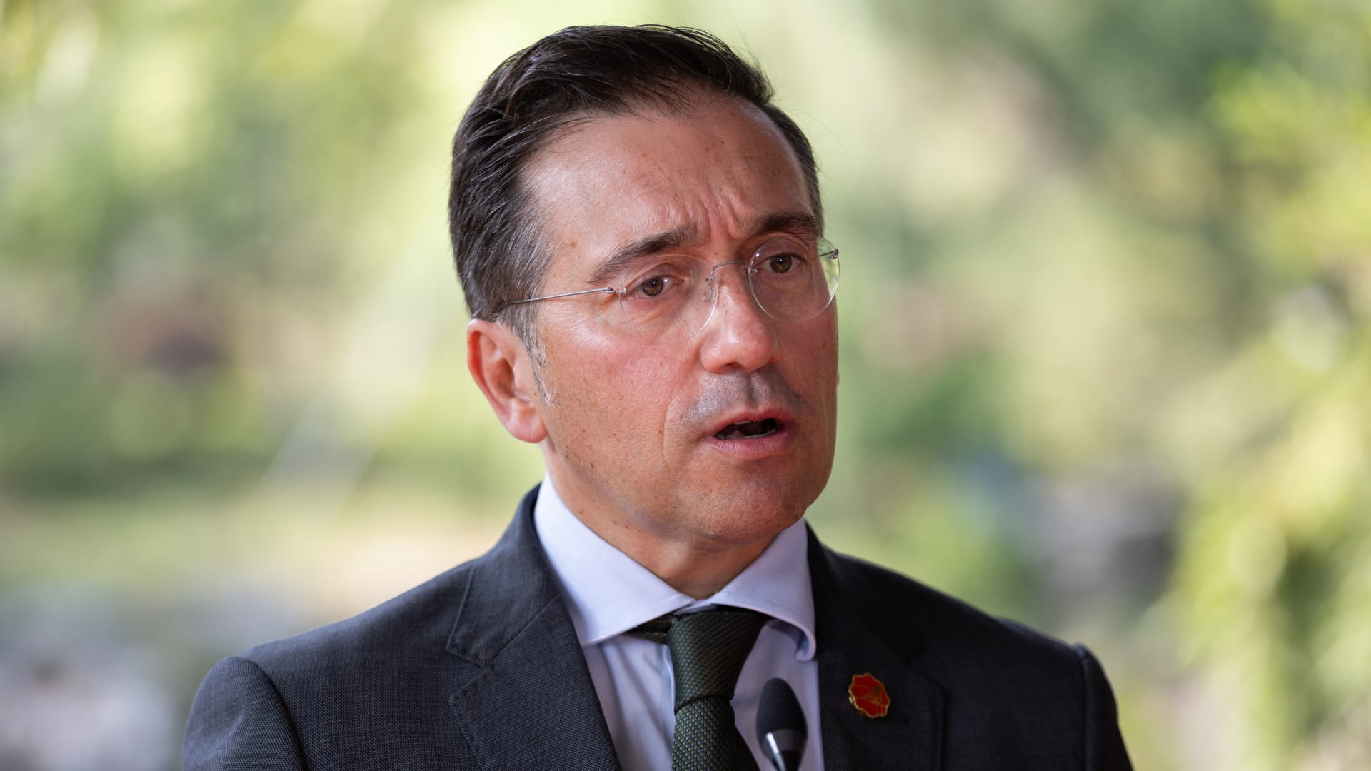 بعد انتقاداتها الحادة للحرب.. إسبانيا تعلن إعادة فتح سفارتها في طهران