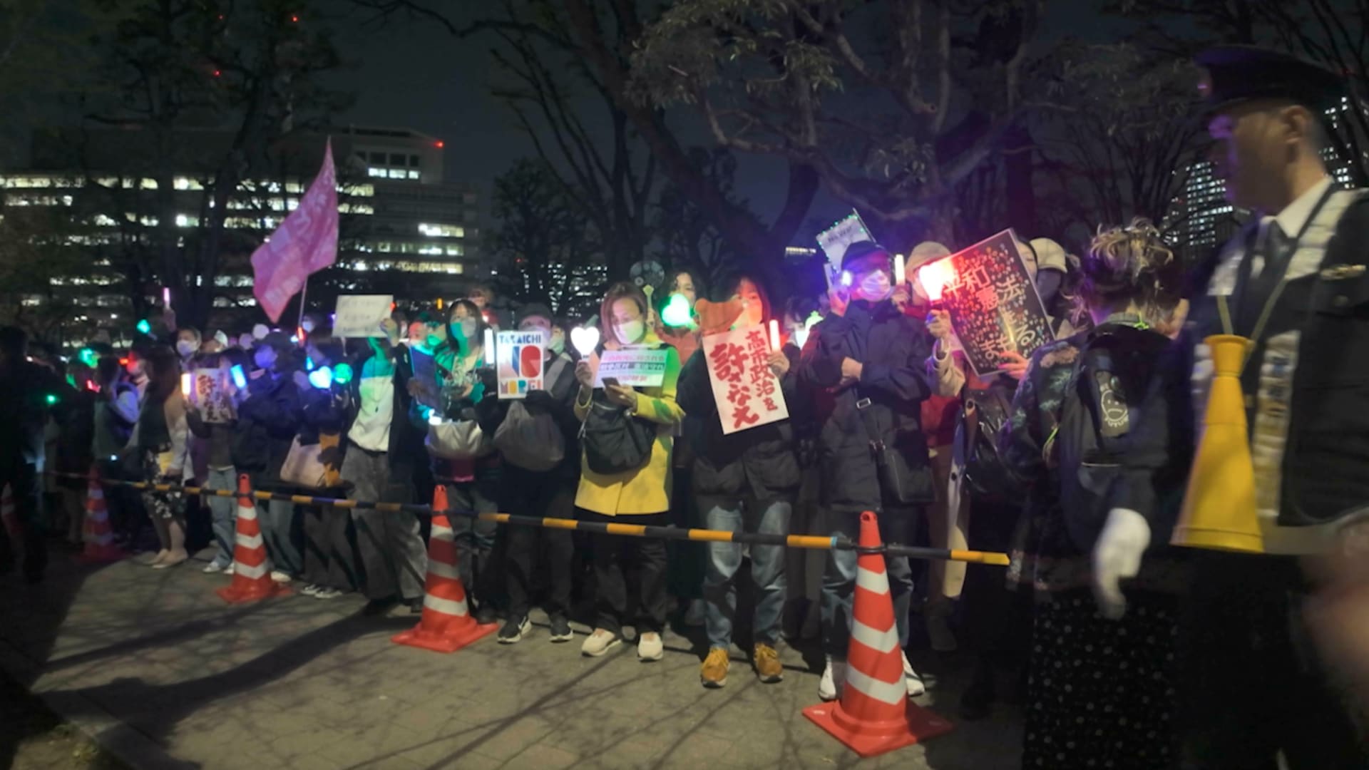 احتجاجات نادرة في اليابان ضد الحرب على إيران.. ومراسلة CNN توثق الحدث