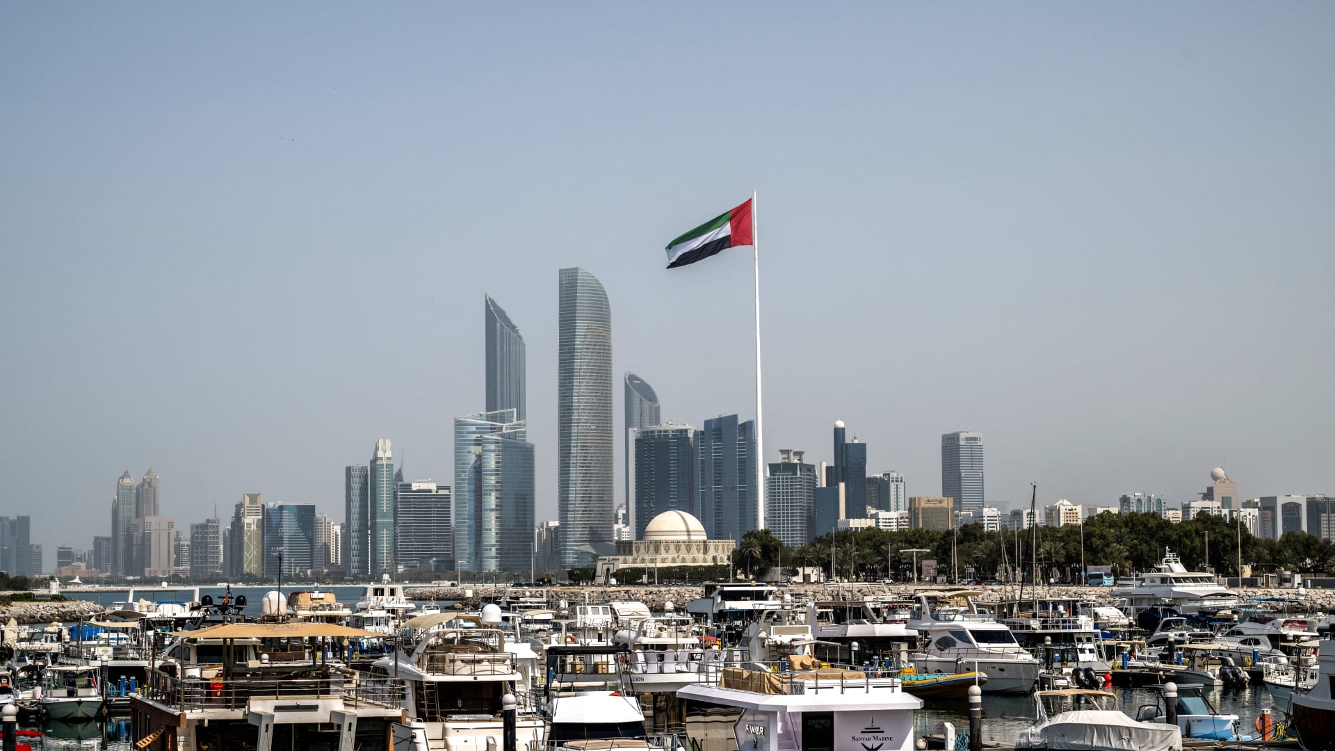 وساطة إماراتية جديدة بين روسيا وأوكرانيا تنجح في إطلاق 350 أسيرًا