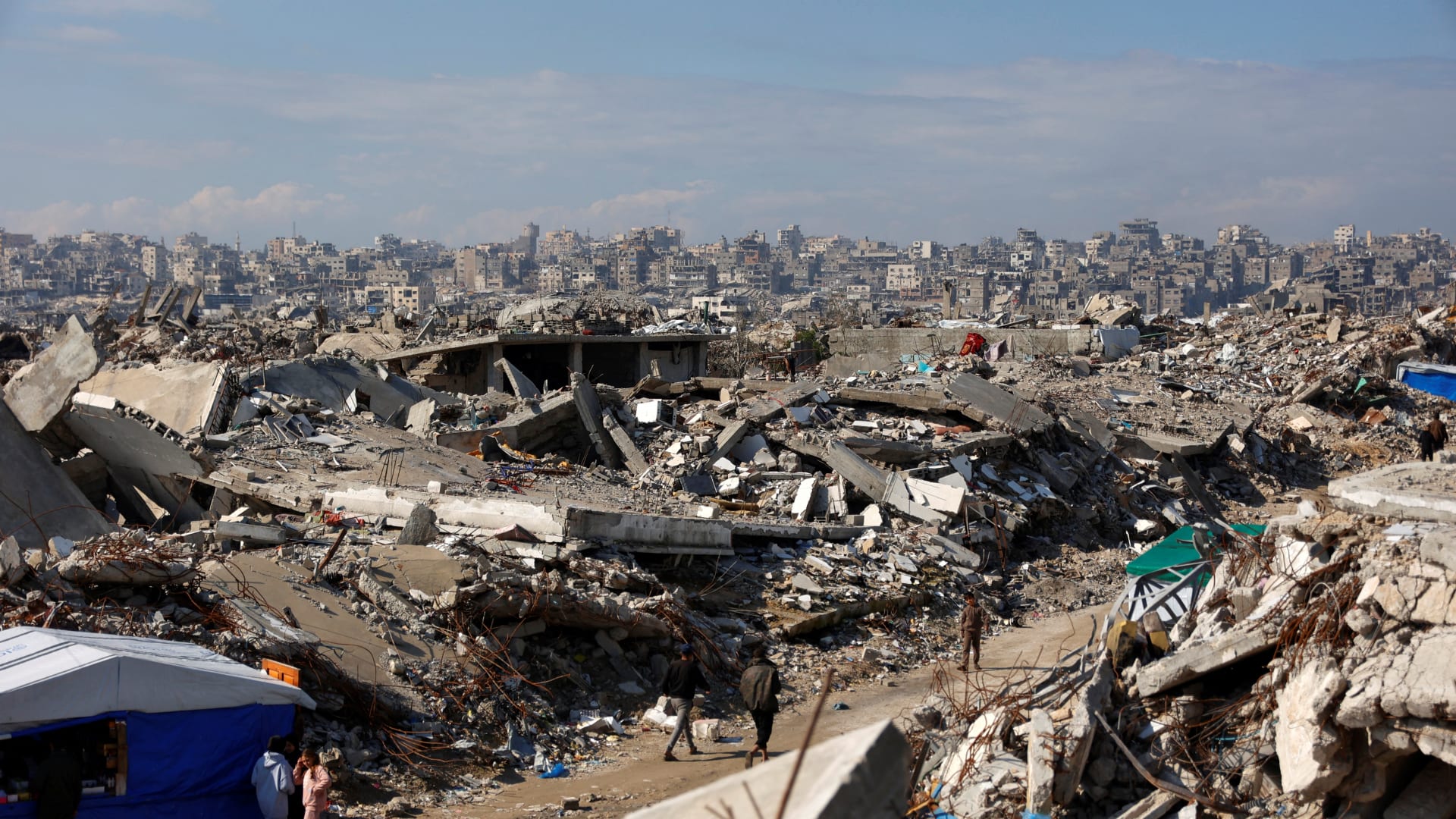 "مش حلب ولا إدلب".. ما حقيقة الفيديو المنسوب لدمار واسع النطاق في طهران؟