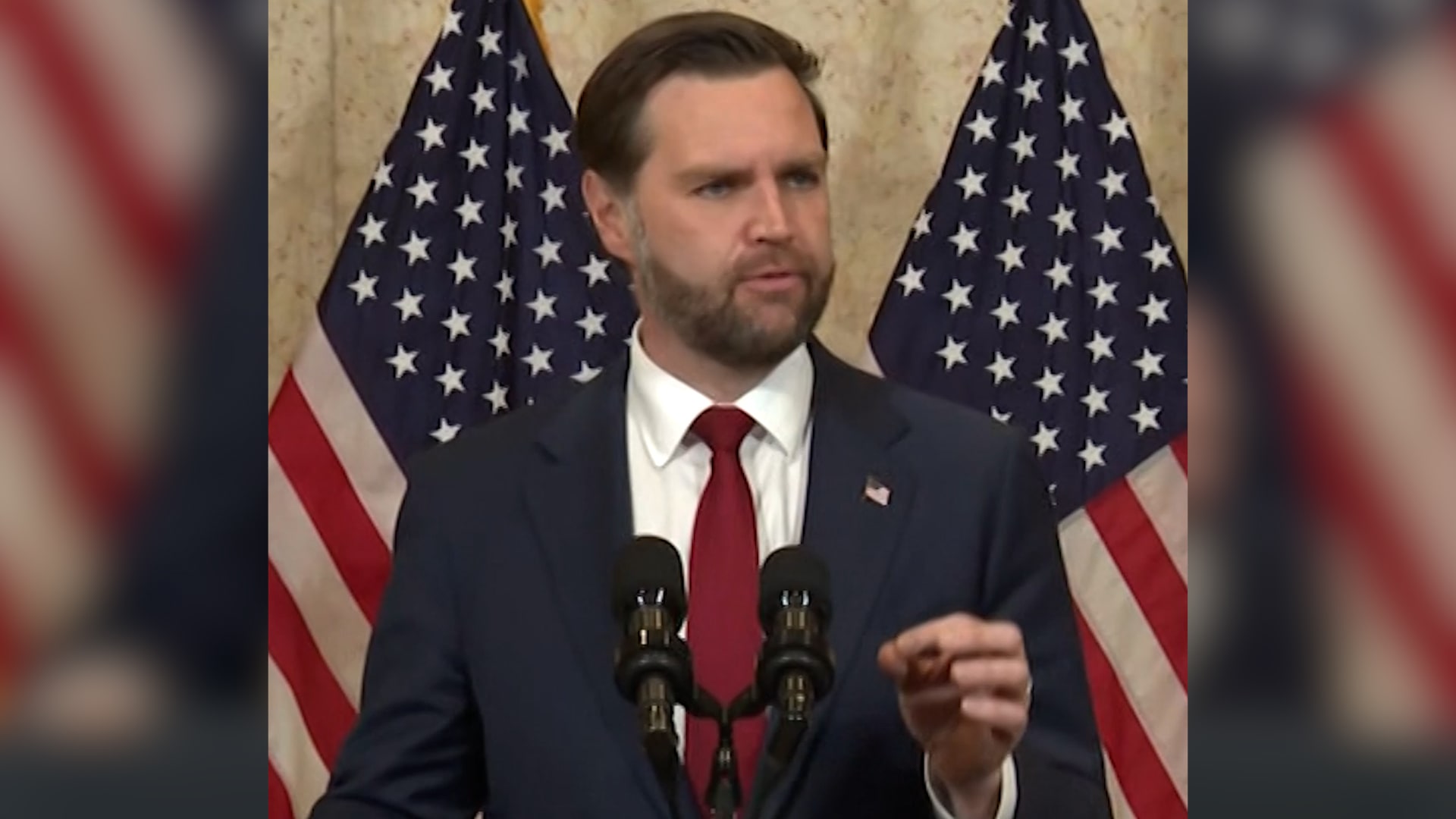 فانس يُعلن "أخبار سيئة" بعد انتهاء محادثات ماراثونية مع إيران