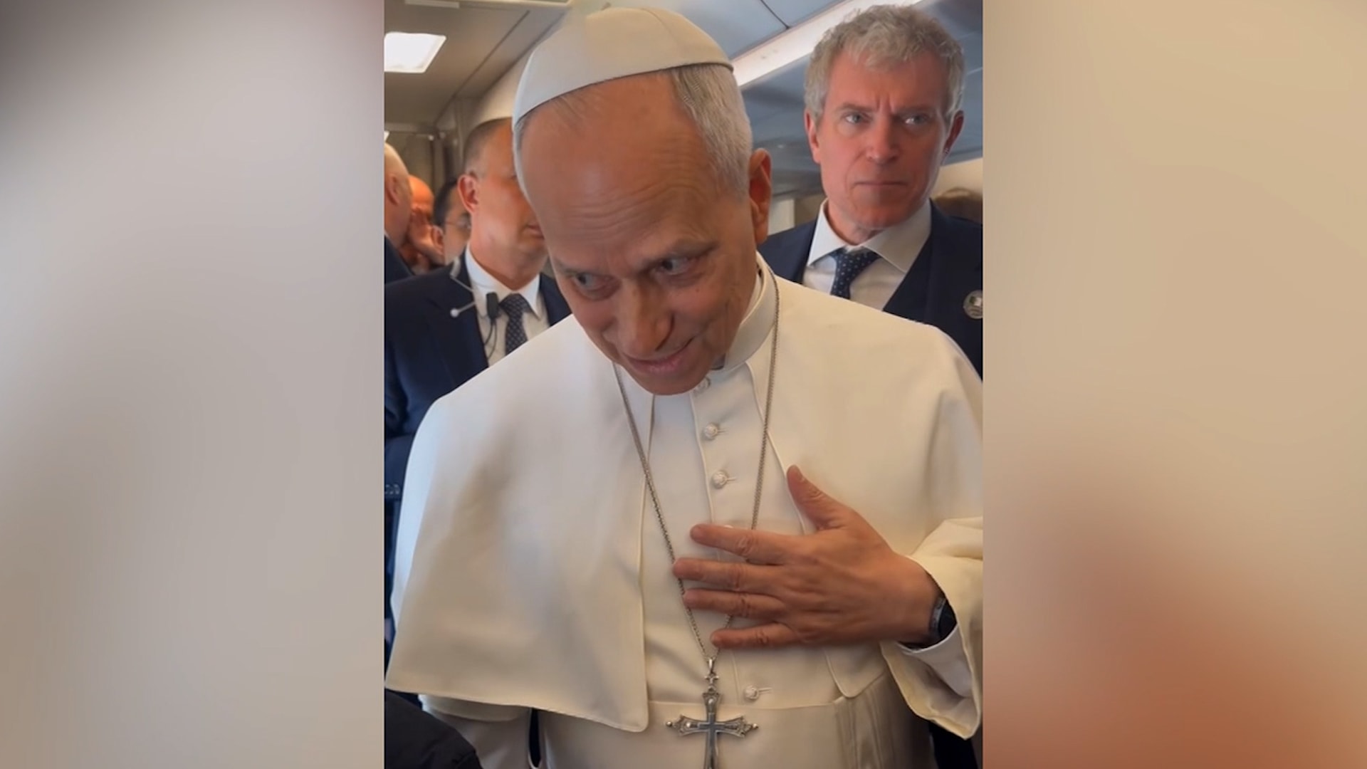 شاهد رد فعل البابا لاوُن على تصريحات ترامب.. وهذا ما قاله