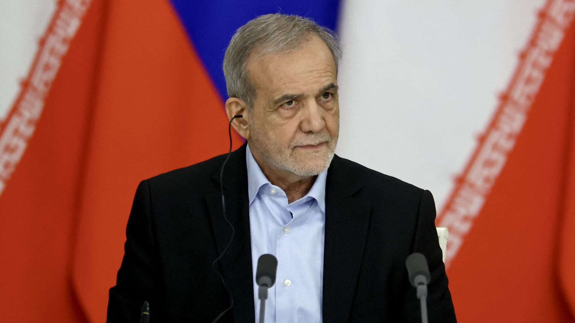 رئيس إيران يرد على "إهانة" ترامب لبابا الفاتيكان