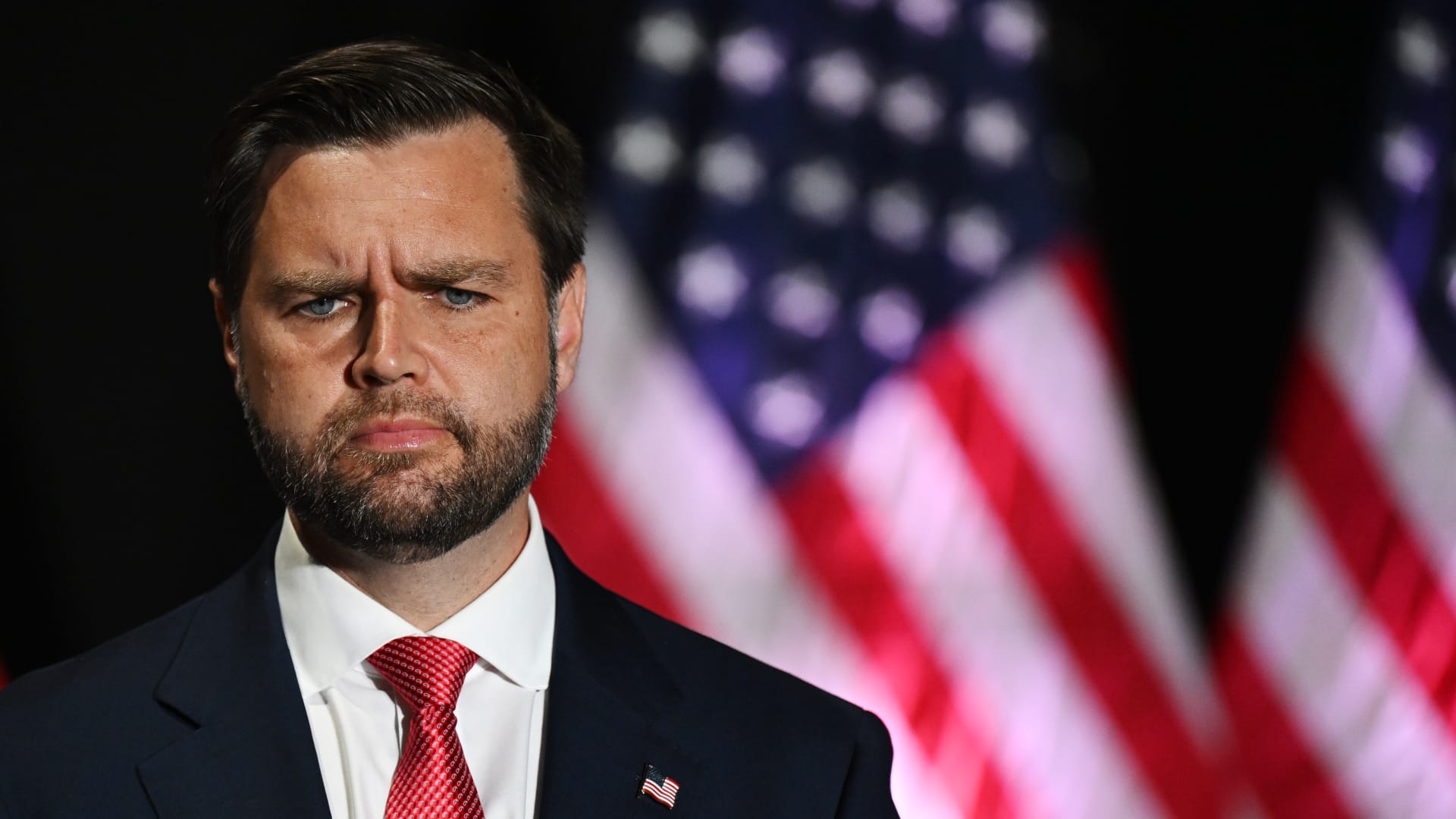 فانس عن "الحصار البحري" لإيران: يمكن لطرفين أن يلعبا اللعبة