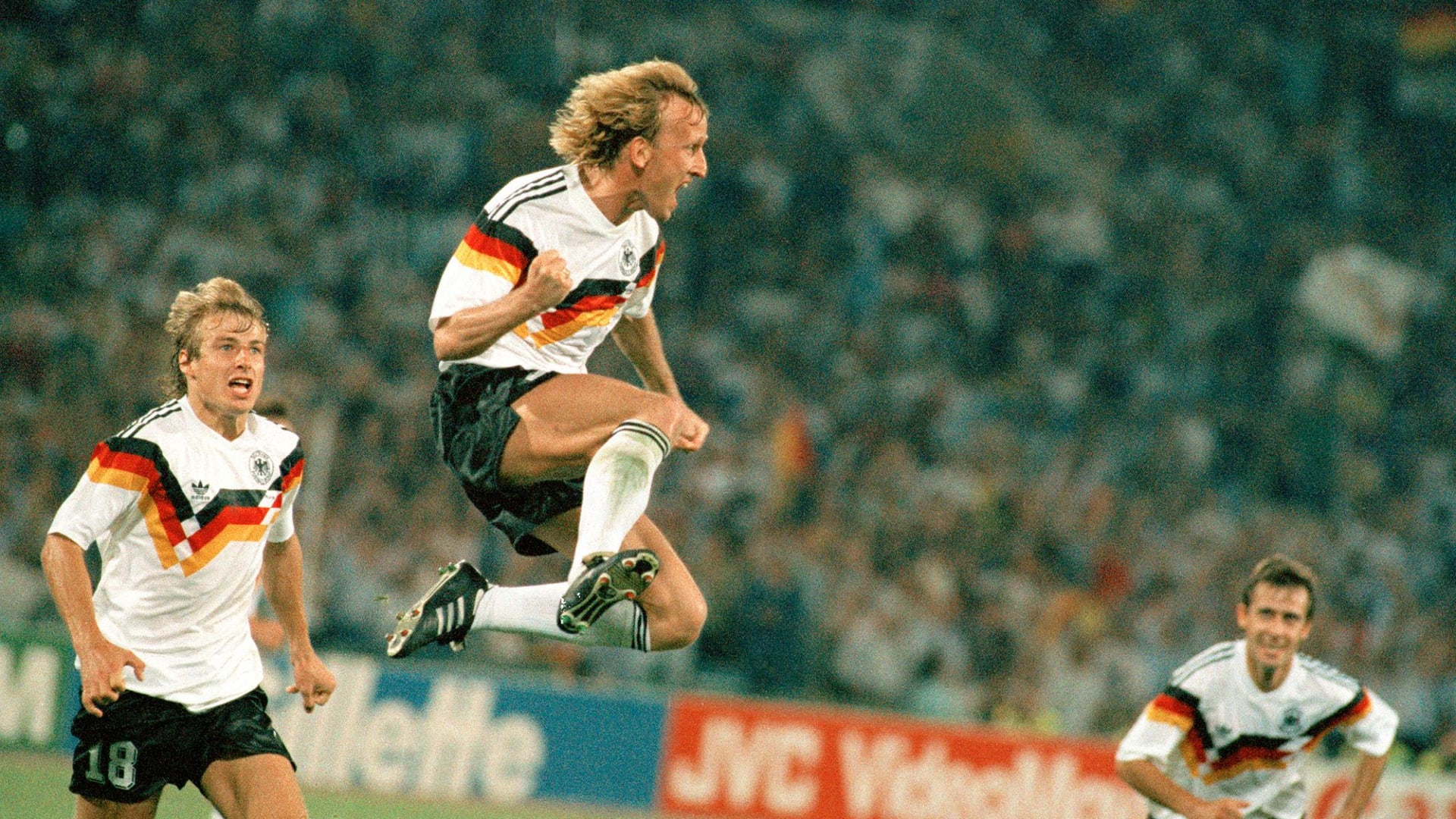 موضة قمصان التسعينيات تهيمن على مباريات كأس العالم 2026