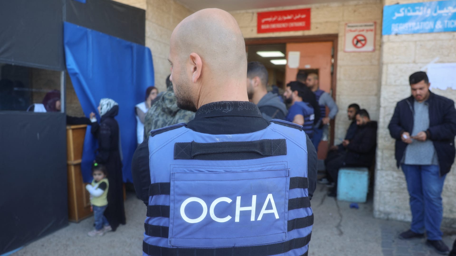 حصيلة دموية بعام 2025.. مقتل 326 عامل إغاثة في صراعات حول العالم