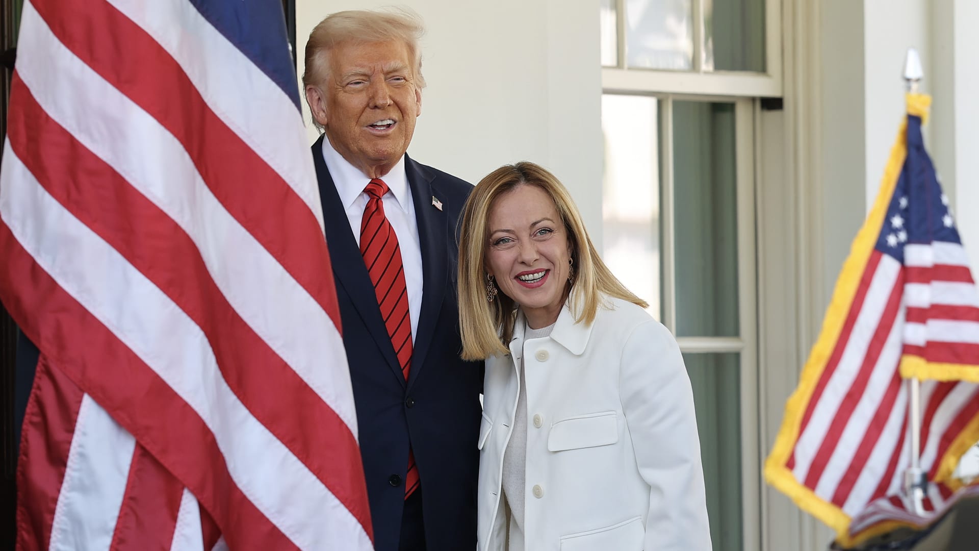 خلاف علني بين ترامب وميلوني بسبب تصريحاته عن البابا.. إليكم ما نعلمه