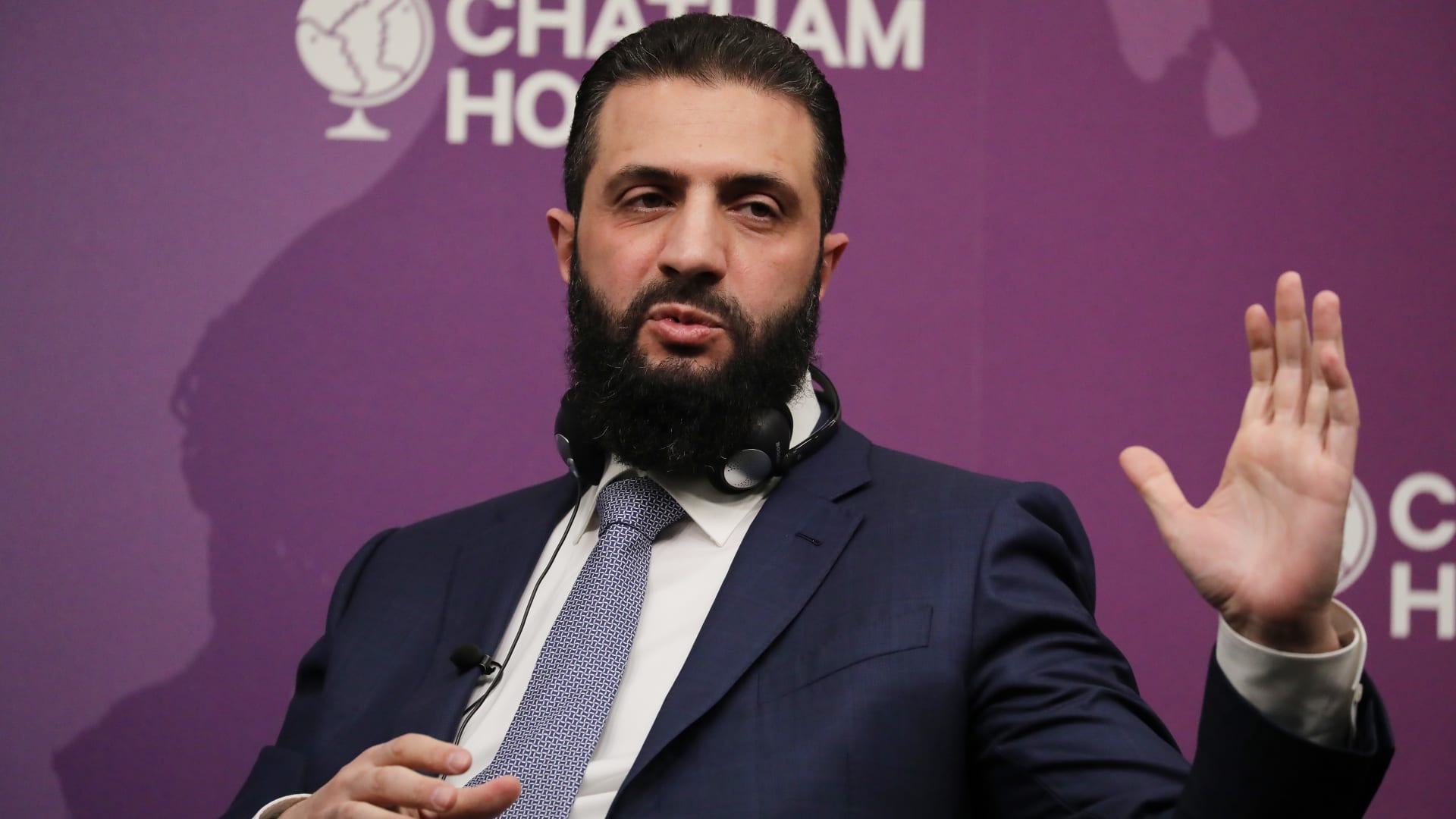 "تجري بصعوبة كبيرة".. أحمد الشرع يكشف تفاصيل عن المفاوضات مع إسرائيل