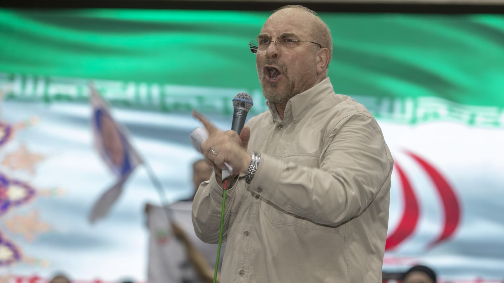 قاليباف يزعم: ترامب طرح "7 أكاذيب" عن إيران في ساعة واحدة