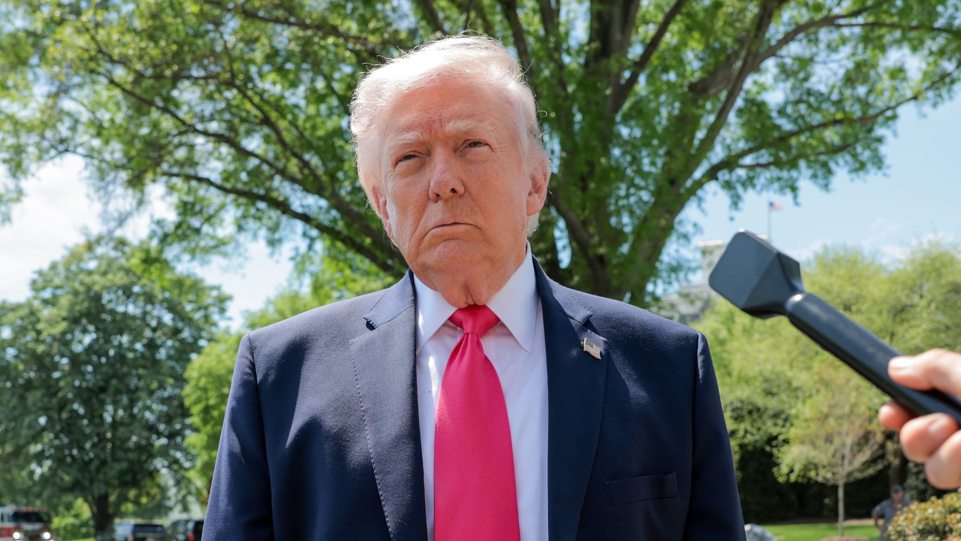 قبل لقائهما.. ترامب: الرئيس الصيني "سعيد للغاية" لهذا السبب