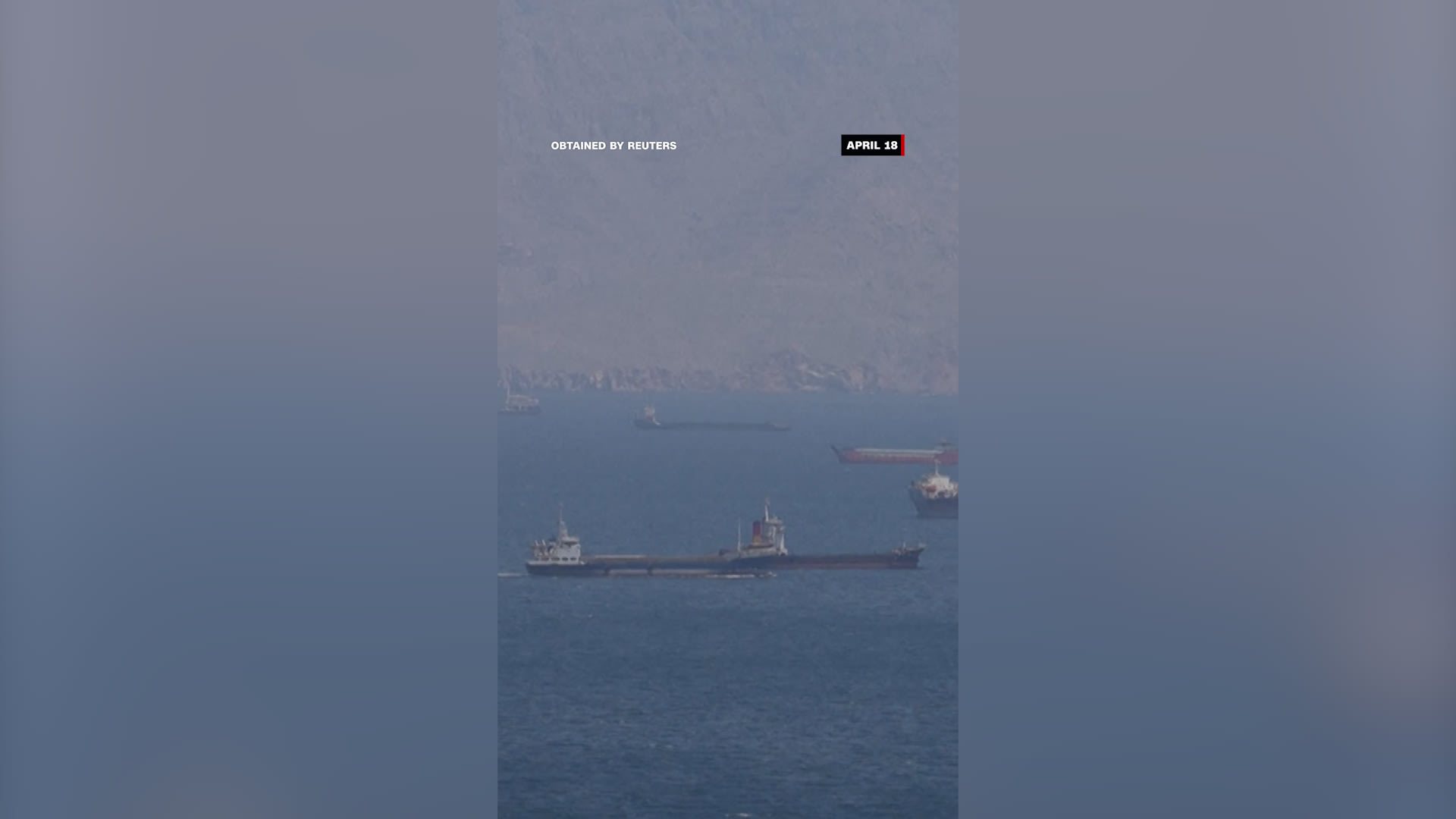 تصعيد يربك المفاوضات.. الحرس الثوري الإيراني "يطلق النار على ناقلة نفط تعبر مضيق هرمز"