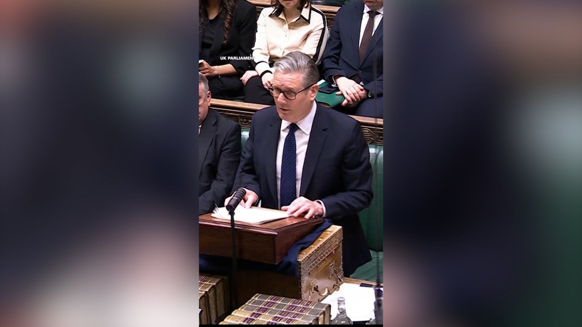 شاهد.. اعتذار رسمي من رئيس وزراء بريطانيا لضحايا إبستين بعد جدل تعيين سفير سابق لدى أمريكا