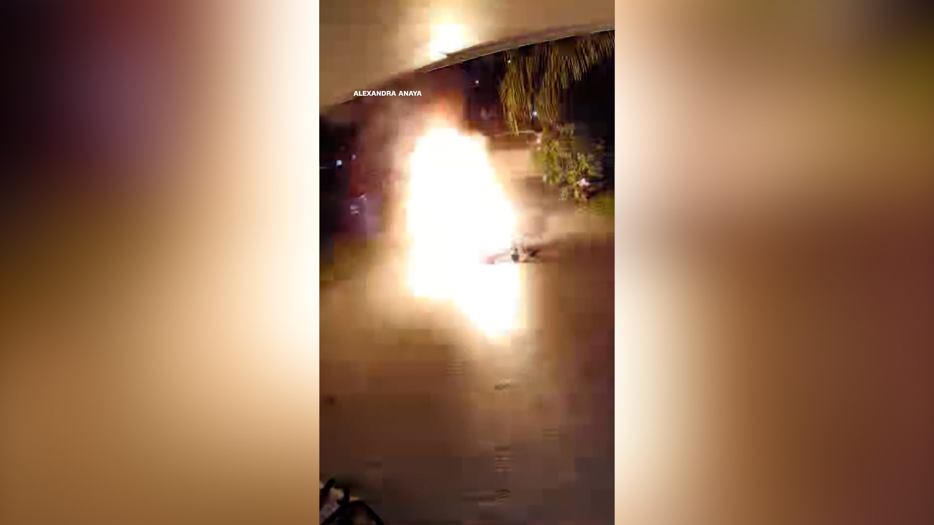 لقطات مرعبة.. شاهد لحظة انفجار كرسي متحرك كهربائي