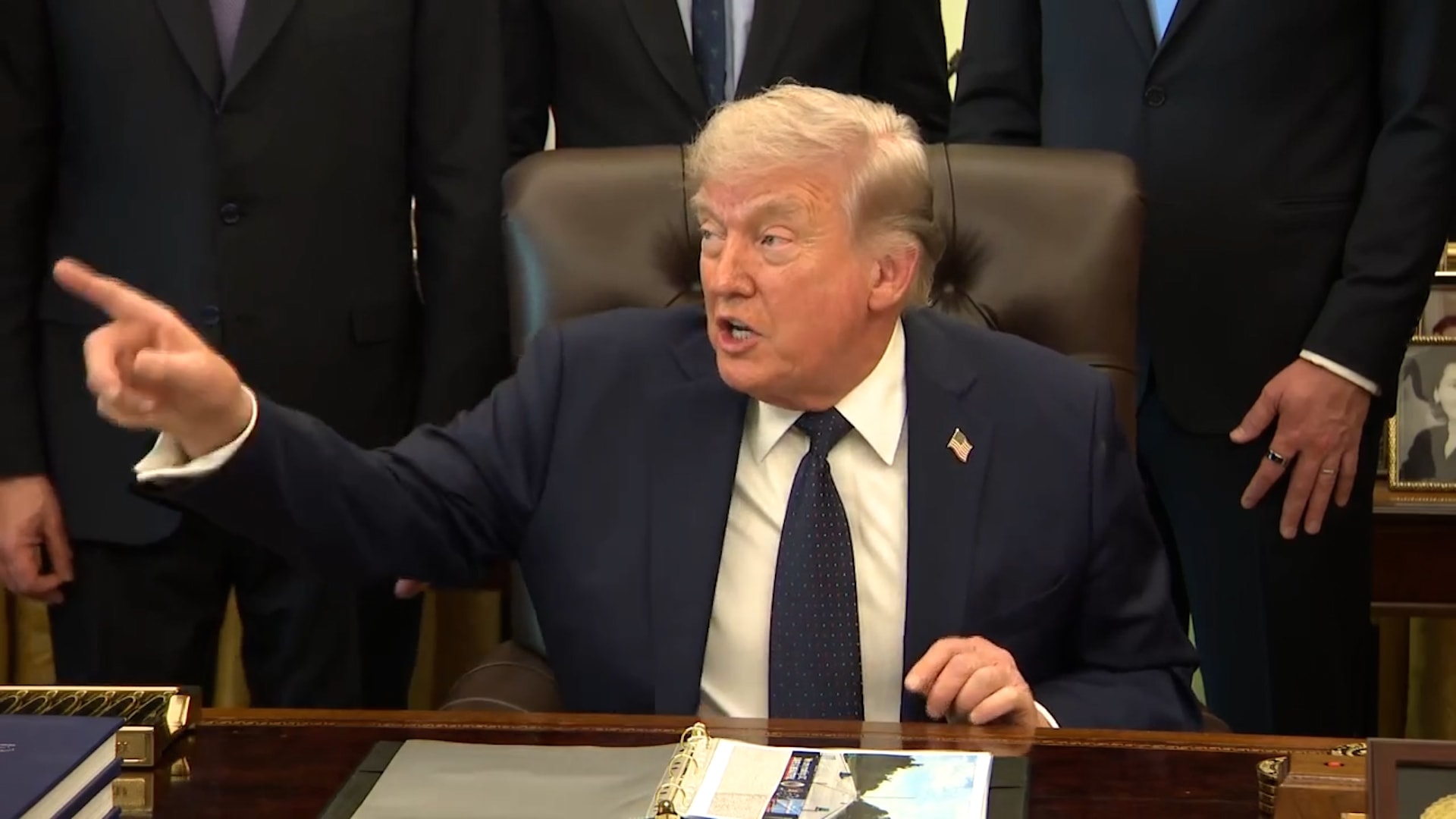 "يا لك من عار".. ترامب يغضب على صحفيين ويوبخهم واحدًا تلو الآخر بسبب أسئلة حول إيران