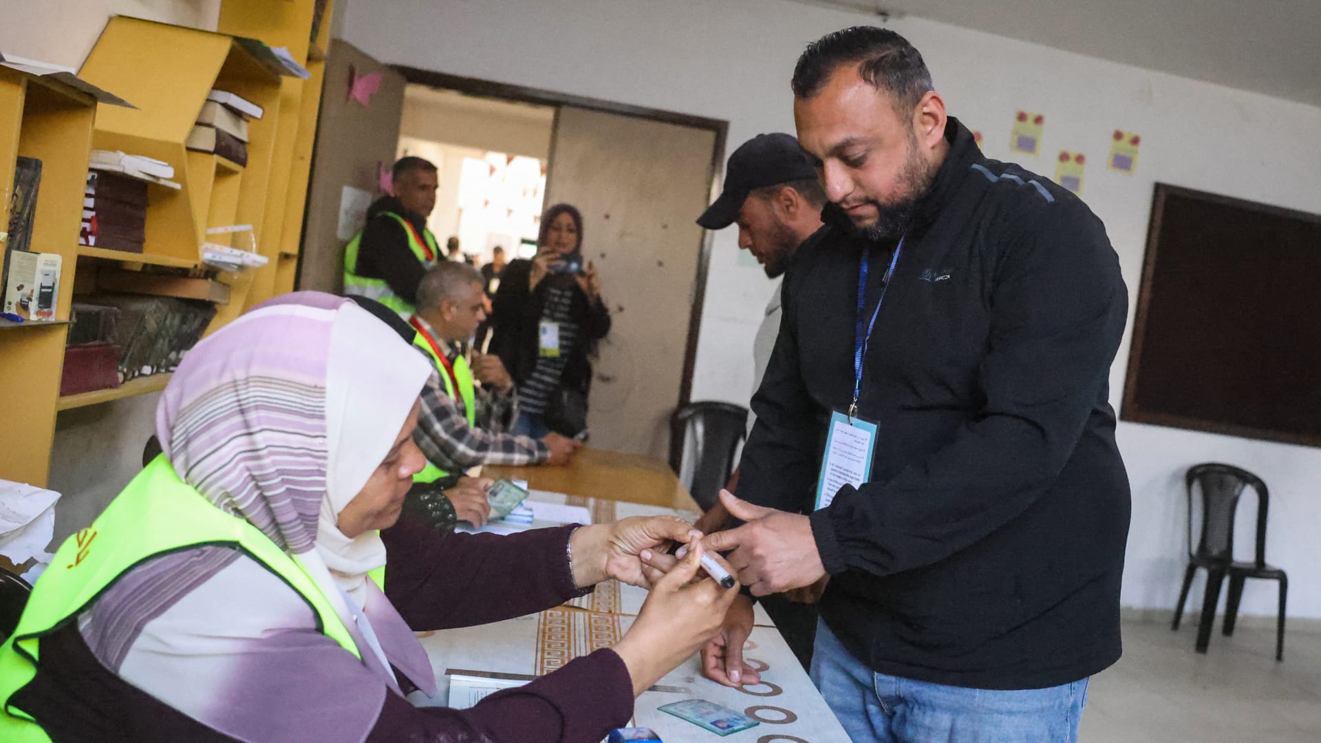 بدون مشاركة حماس.. انتخابات في غزة للمرة الأولى منذ أكثر من 20 عامًا