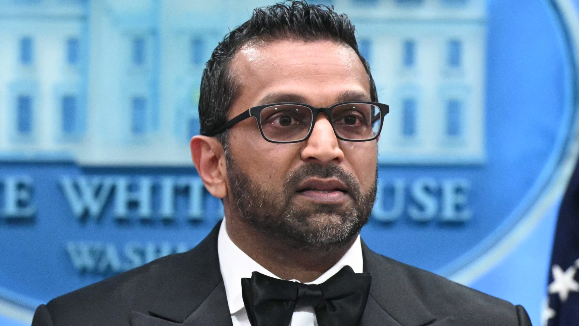 أول تعليق لرئيس FBI عن المسلح المشتبه به بعد إخلاء ترامب بعشاء مراسلي البيت الأبيض