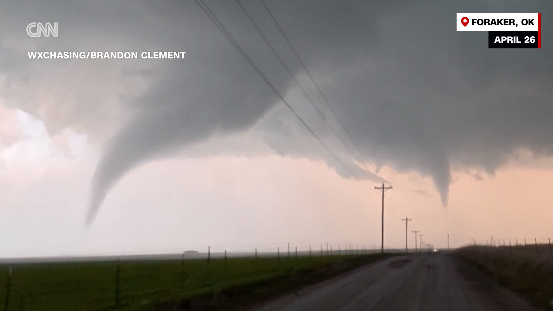لقطات مهيبة.. كاميرا ترصد إعصارين متزامنين في شمال أوكلاهوما
