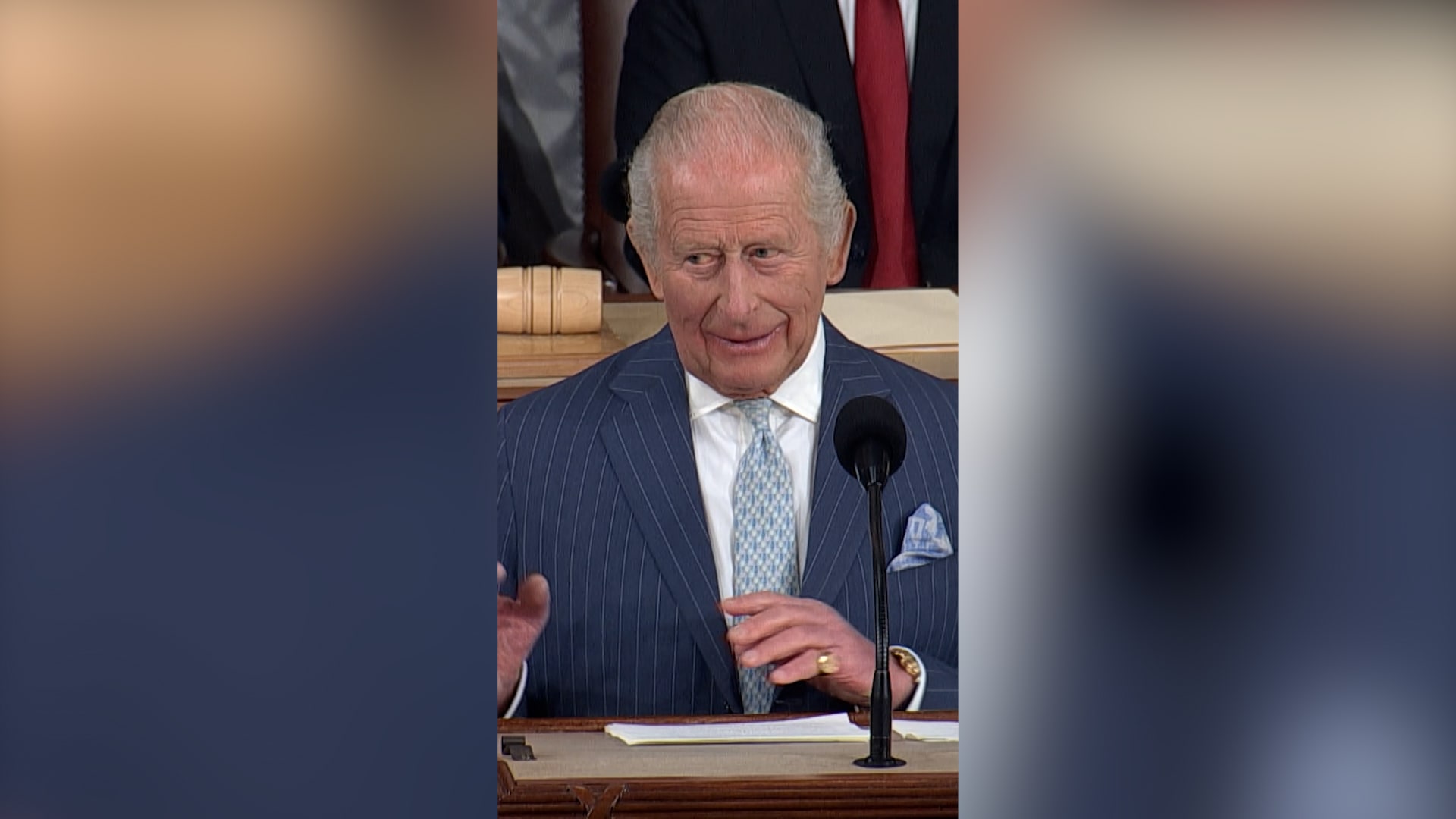 دعابة تلو الأخرى.. شاهد لقطات طريفة من خطاب الملك تشارلز أمام الكونغرس