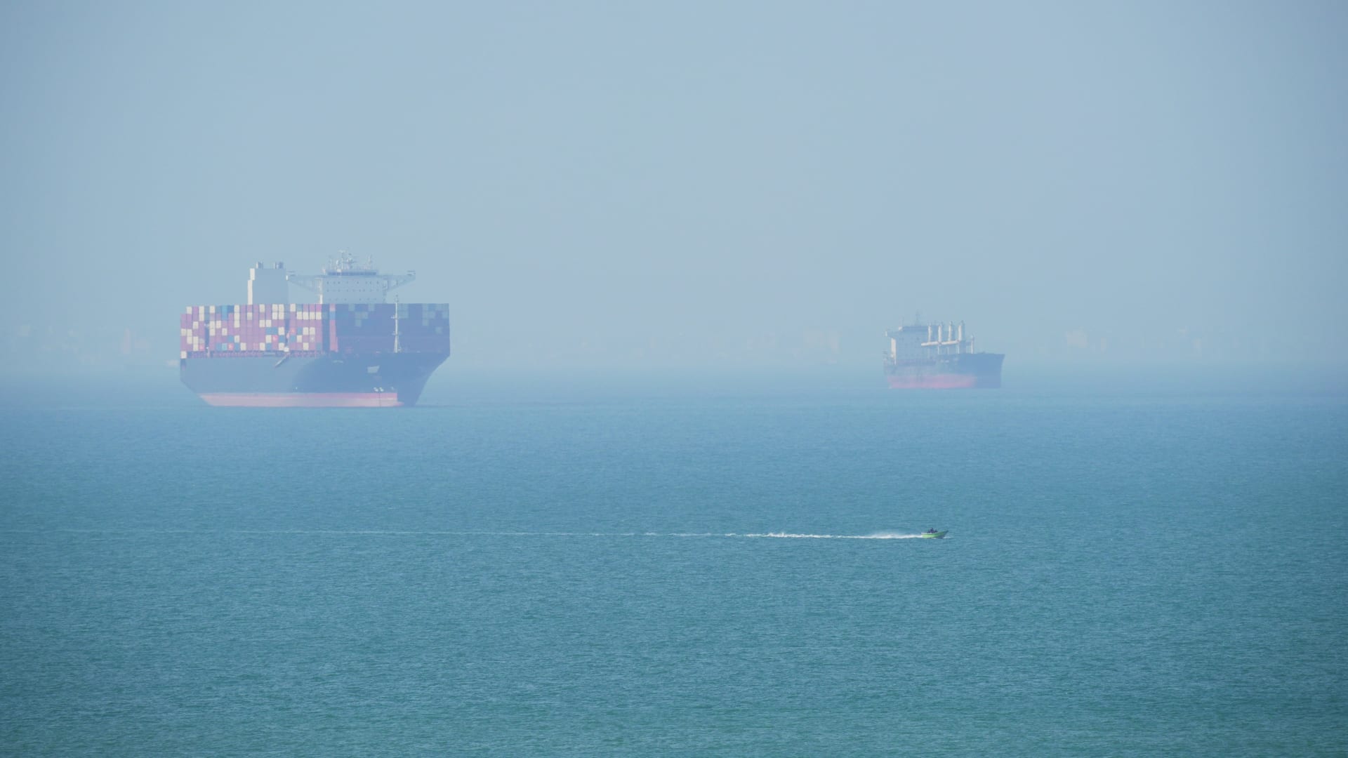 اليابان: سفينة تابعة لنا عبرت مضيق هرمز.. ونعتبر الأمر تطورًا إيجابيًّا