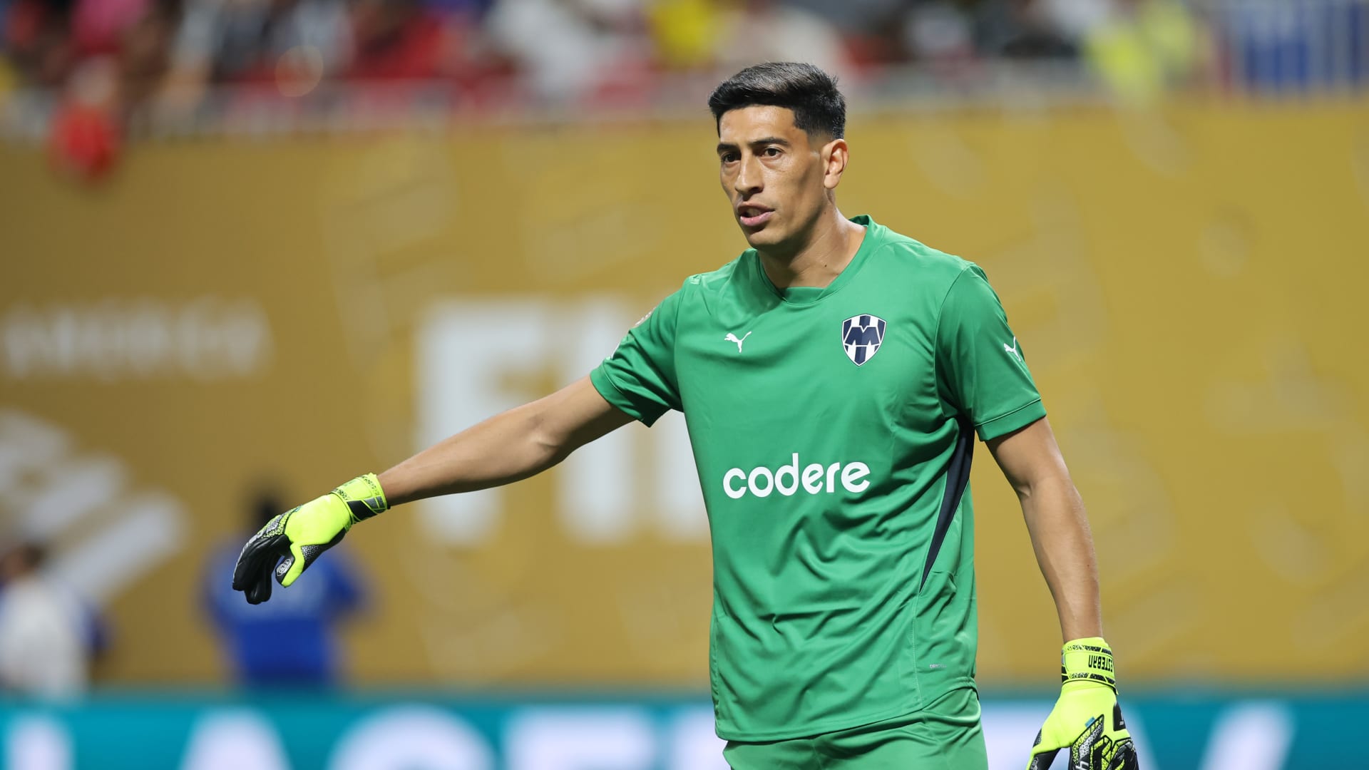 واحدة من أشد العقوبات.. إيقاف حارس في إسبانيا 13 مباراة بسبب لكمه للاعب المنافس