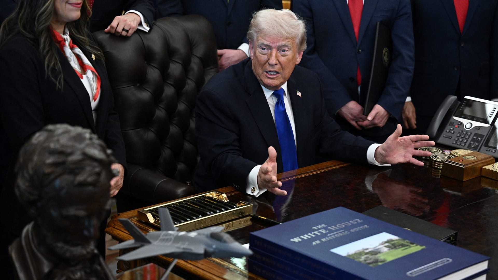 بعد ألمانيا.. ترامب يدرس خفض القوات الأمريكية في دولتين أوروبيتين