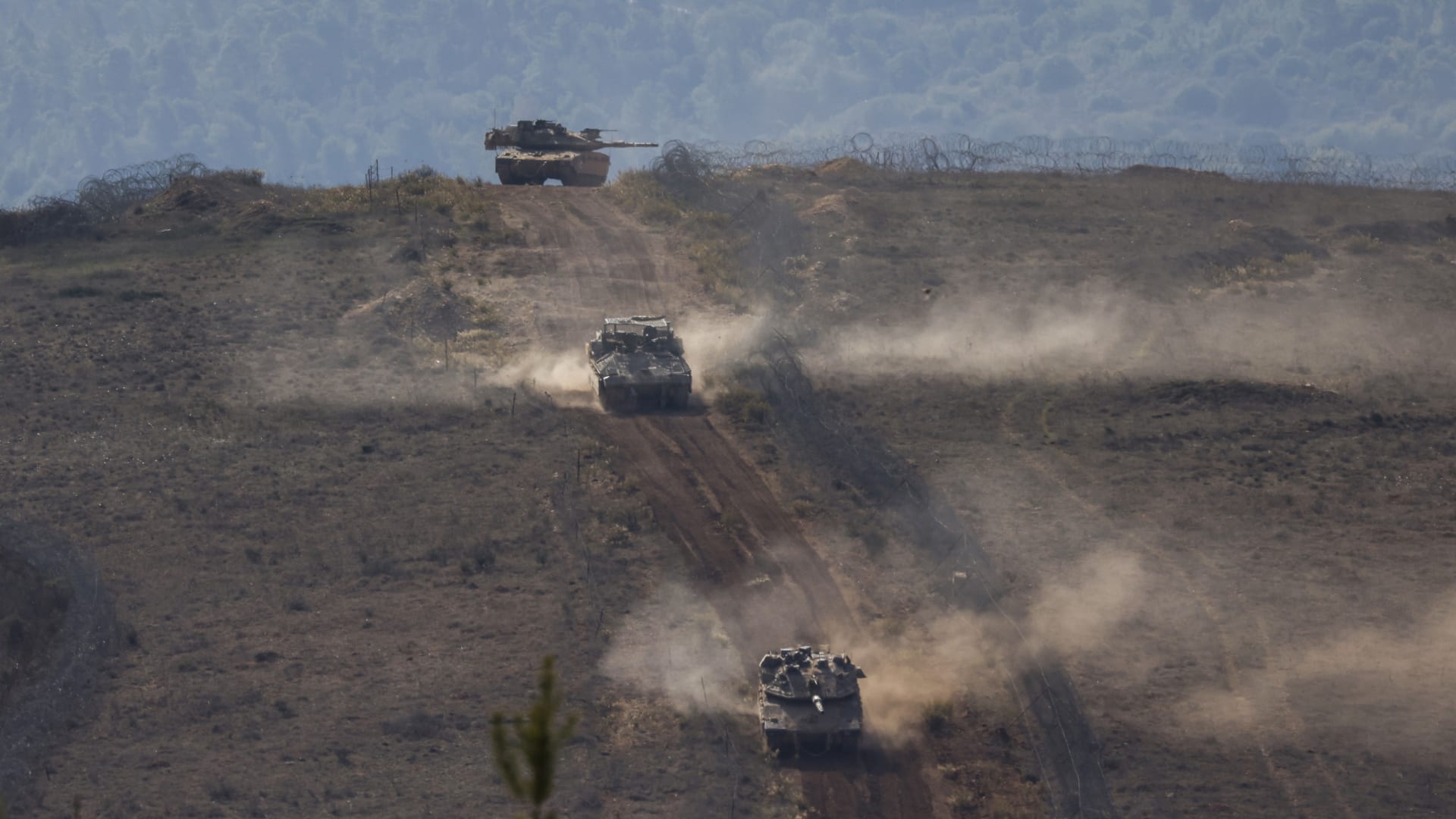 الجيش الإسرائيلي لـCNN: إصابة عدة جنود في هجمات شنها "حزب الله"